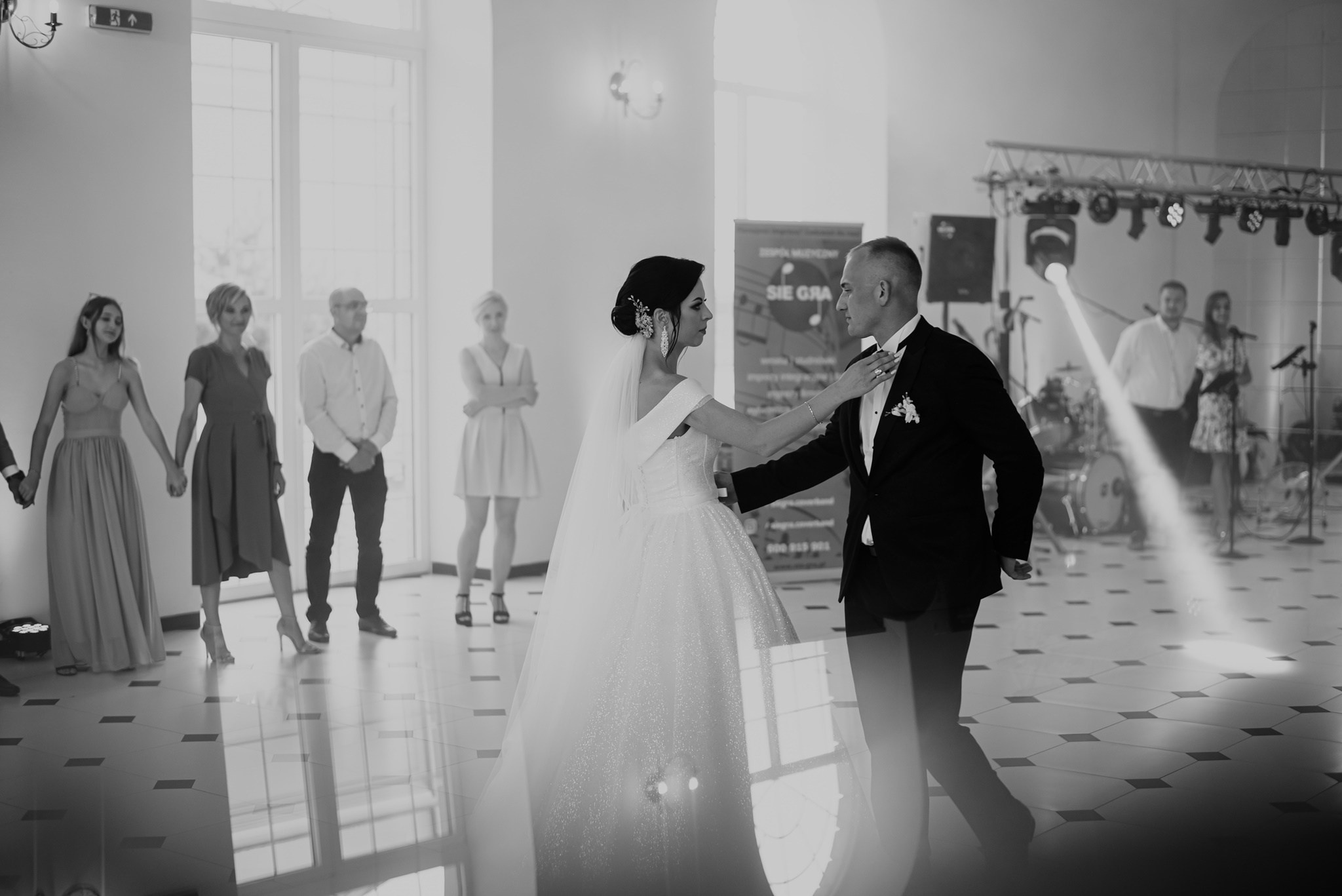 Wiktoria i Mateusz | mój pierwszy reportaż. Dominika Strachacka Fotografia | Fotograf ślubny i rodzinny Opole Lubelskie Lublin