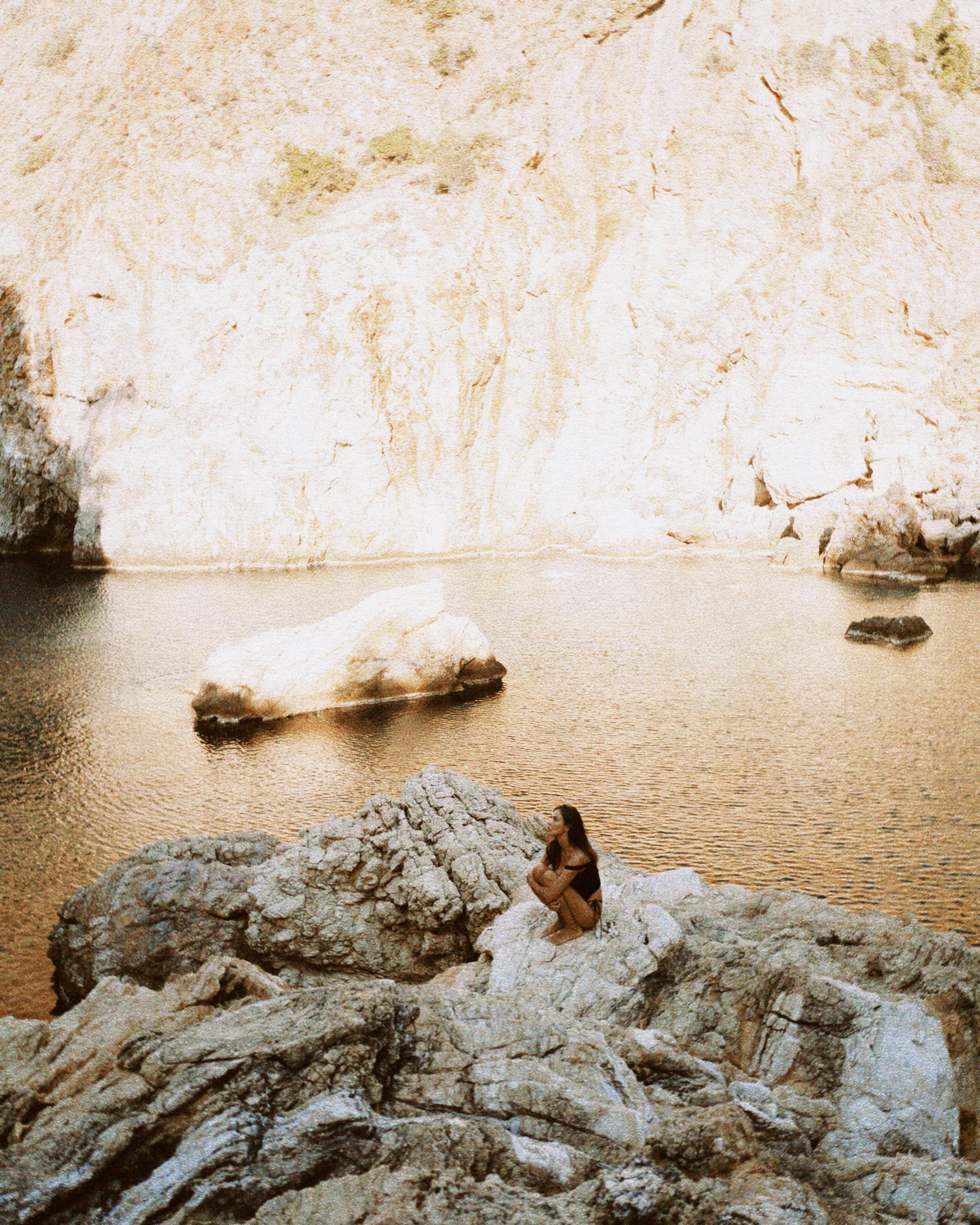 ANA. Photographer Inna Mendelson