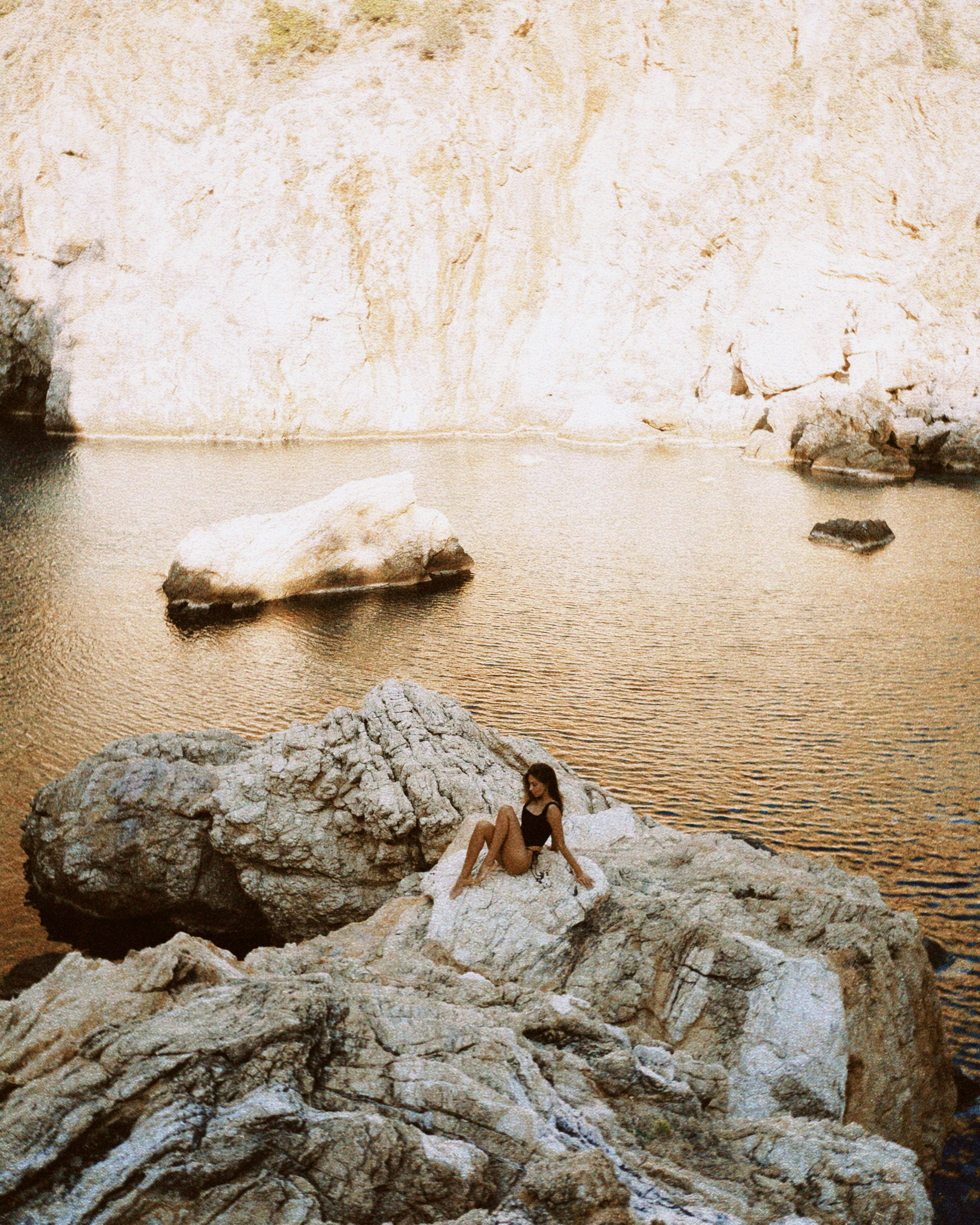 ANA. Photographer Inna Mendelson