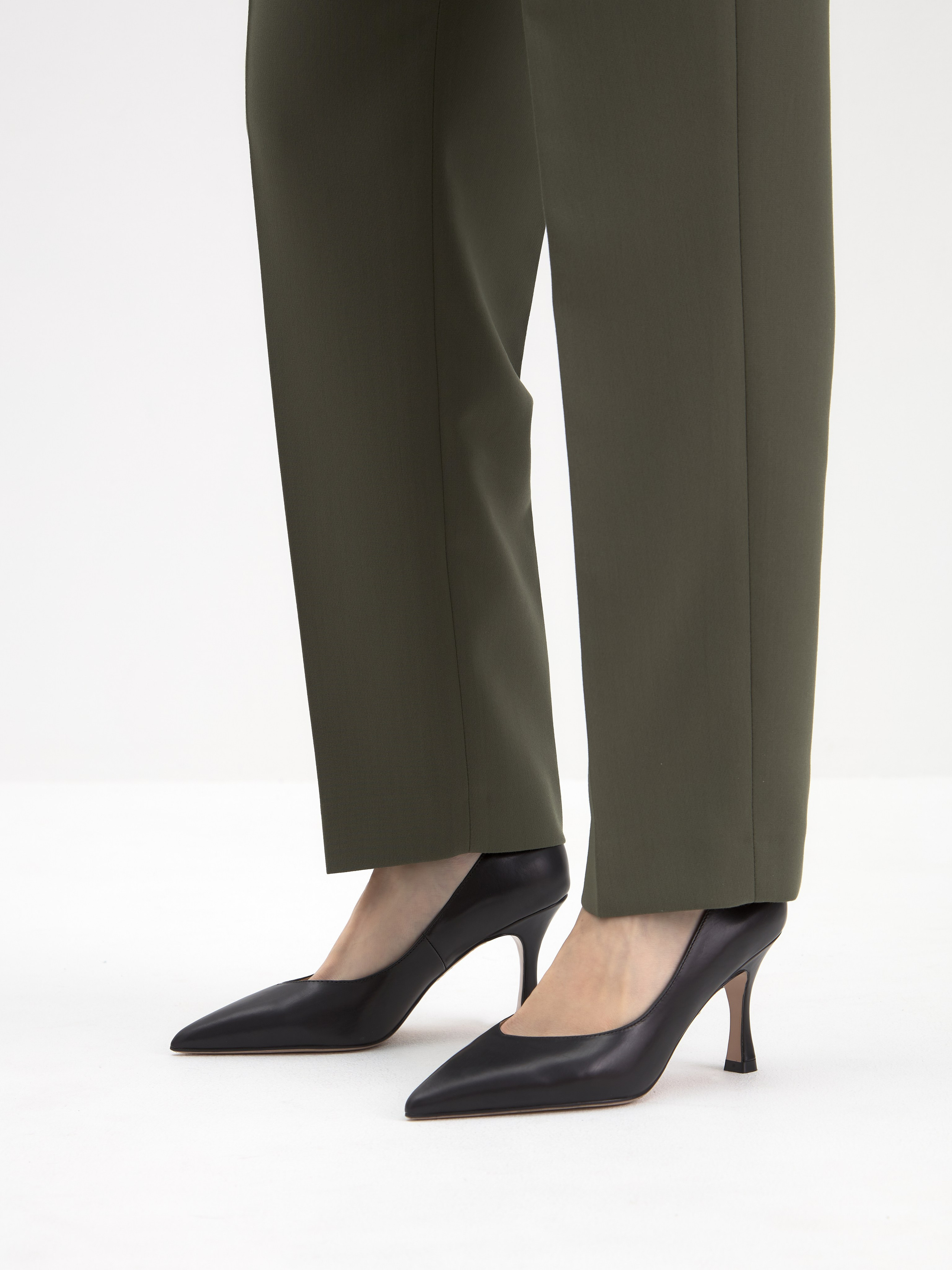 Съёмка обуви. Предметная фотосъемка в Алматы. Студия фото и видео съемки товаров