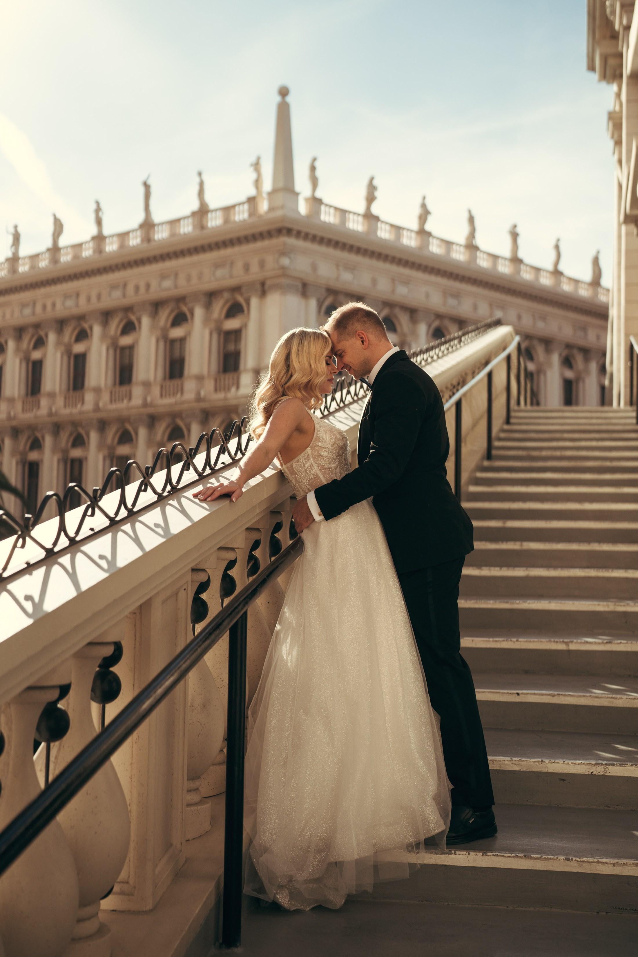 Yrina&Miroslav. Wedding & elopement photographer Viktoriya Kravtsov. Las Vegas