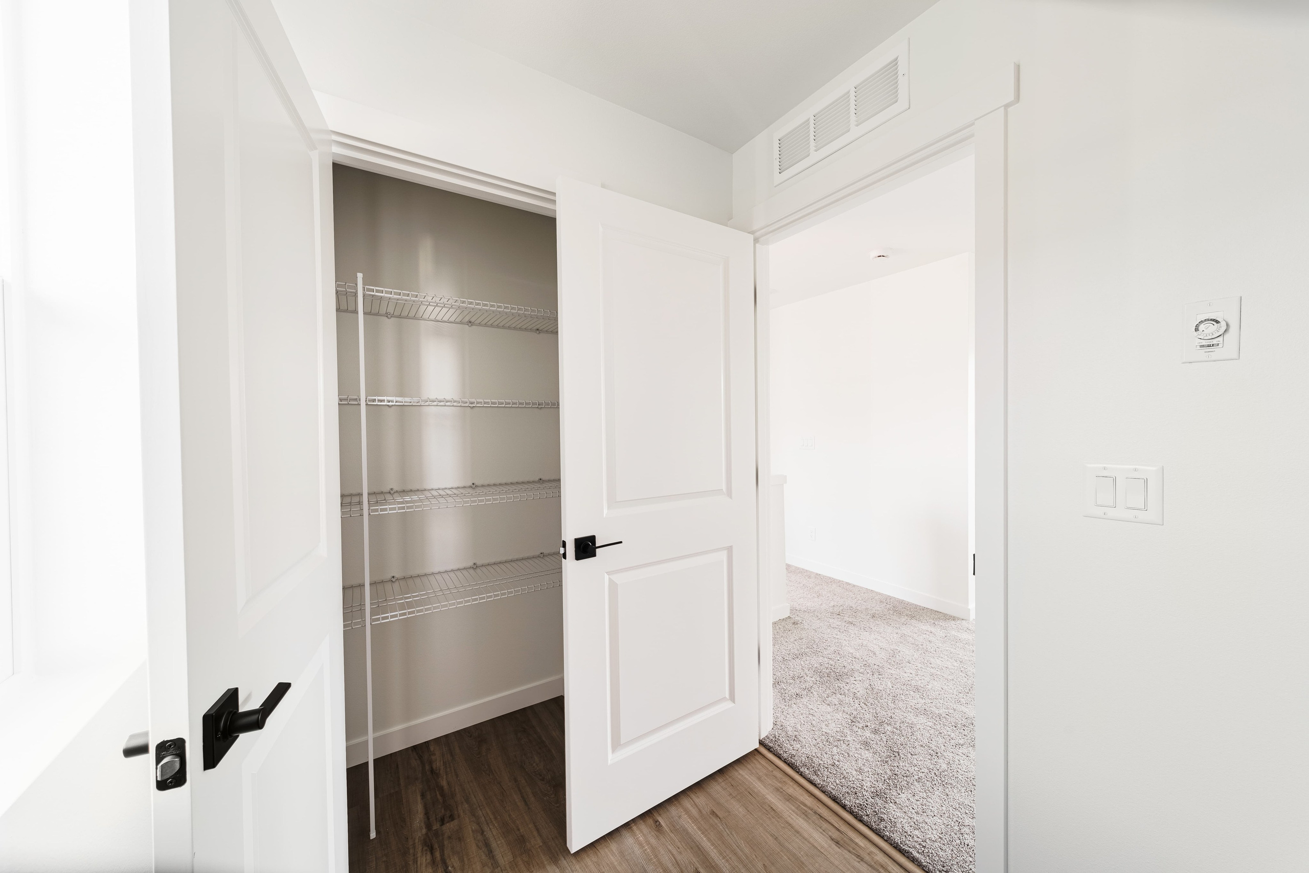 Real Estate photography. Washington state. EVAN ARISTOV WEDDING PHOTOGRAPHY — Seattle Wedding Photographer