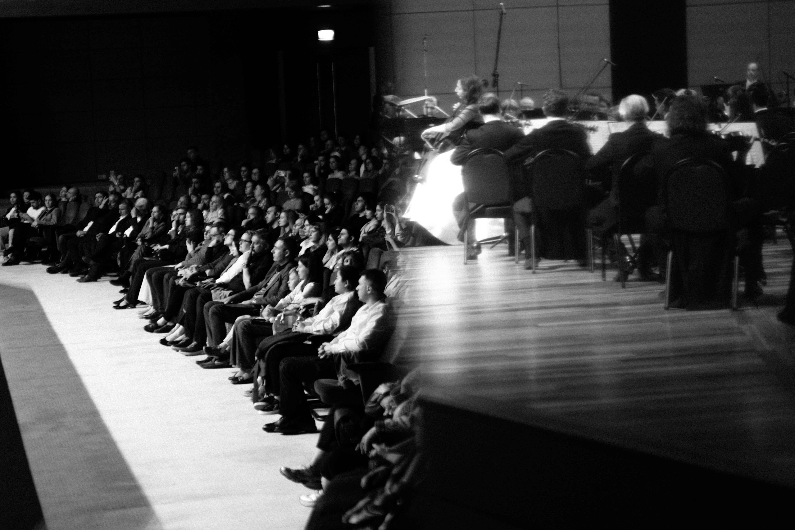 The Tchaikovsky Academic Grand Symphony Orchestra in Istanbul. Wedding&Event photographer Ismail Rzayev in Baku