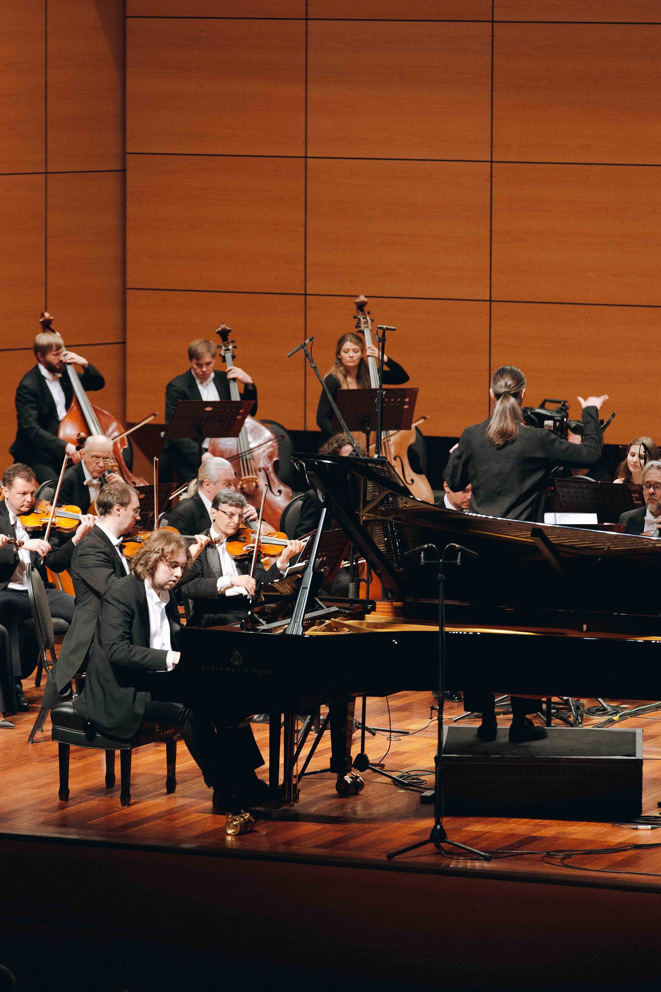 The Tchaikovsky Academic Grand Symphony Orchestra in Istanbul. Wedding&Event photographer Ismail Rzayev in Baku