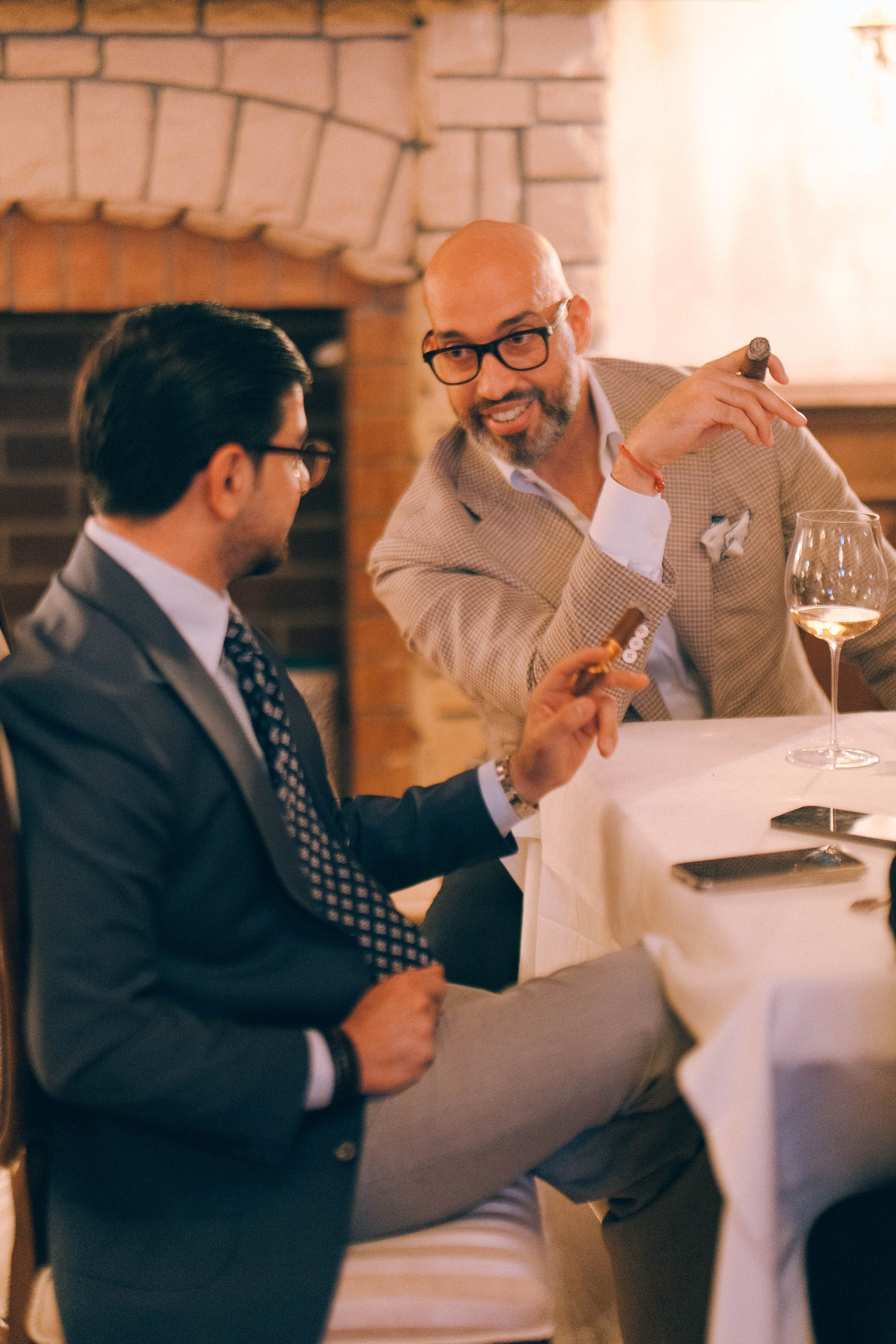 CIGAR CLUB. Wedding&Event photographer Ismail Rzayev in Baku