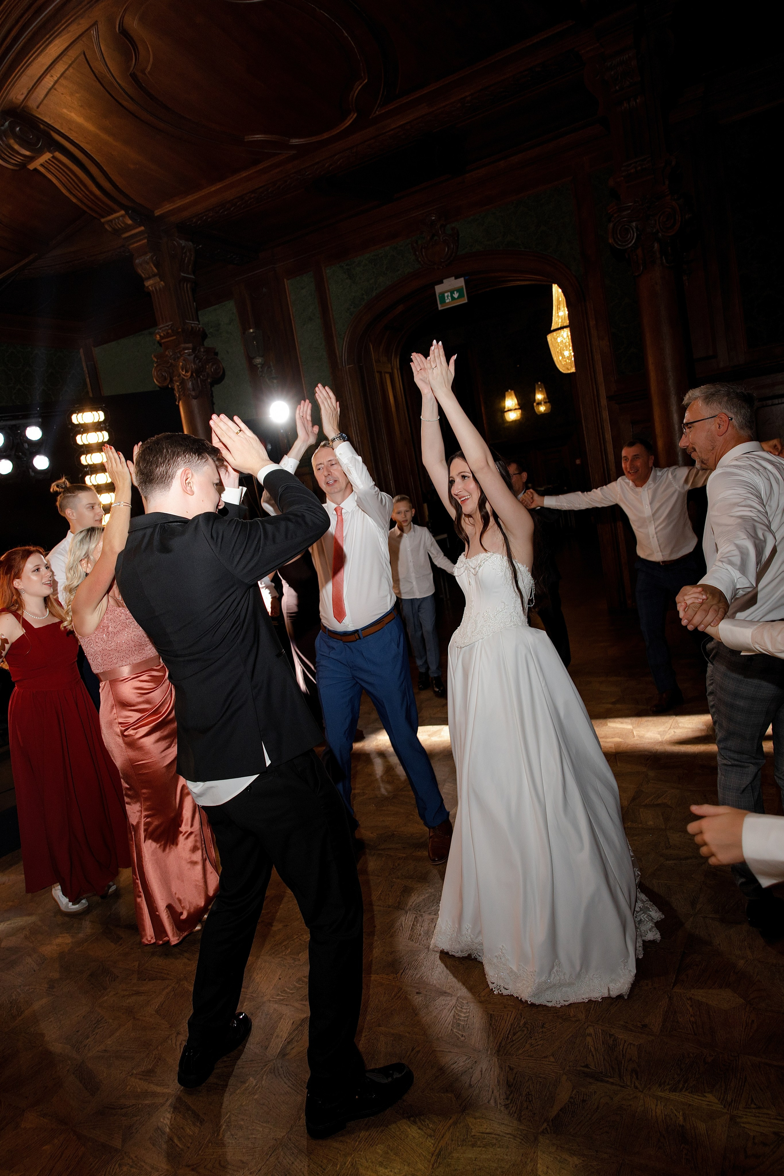 Beige & Maciek. Wedding and family photographer in Krakow Yana Klymova
