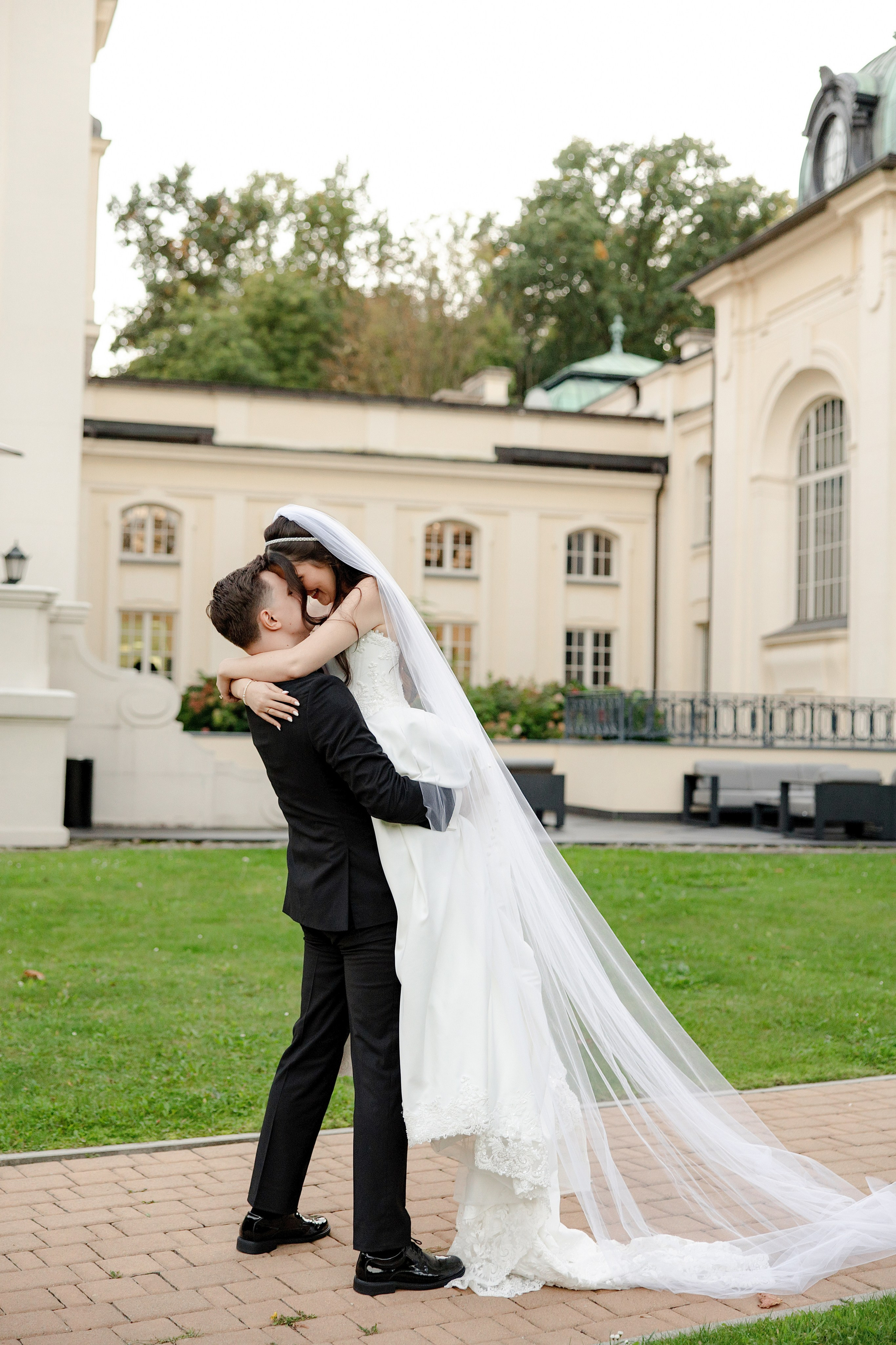 Beige & Maciek. Wedding and family photographer in Krakow Yana Klymova