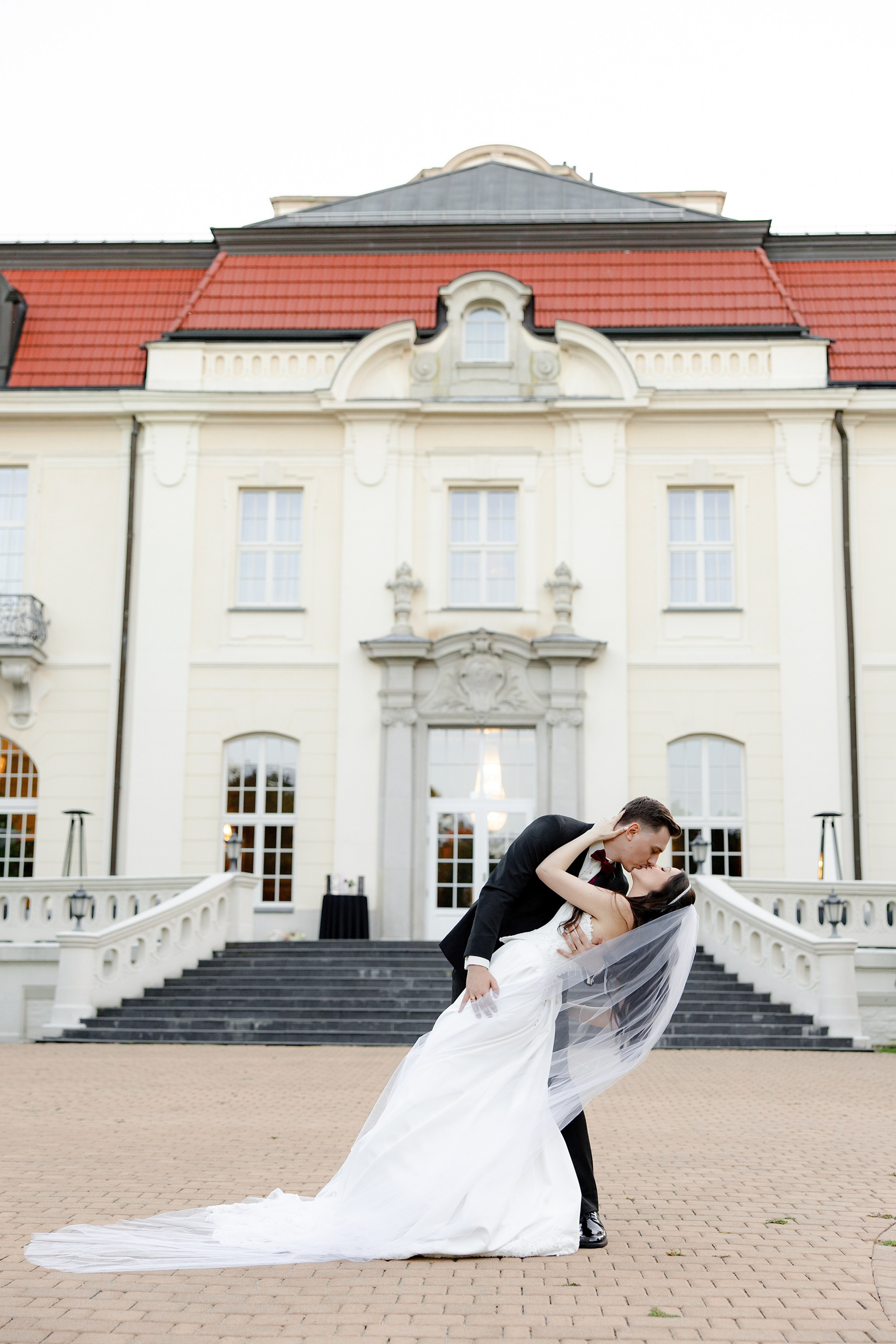 Beige & Maciek. Wedding and family photographer in Krakow Yana Klymova