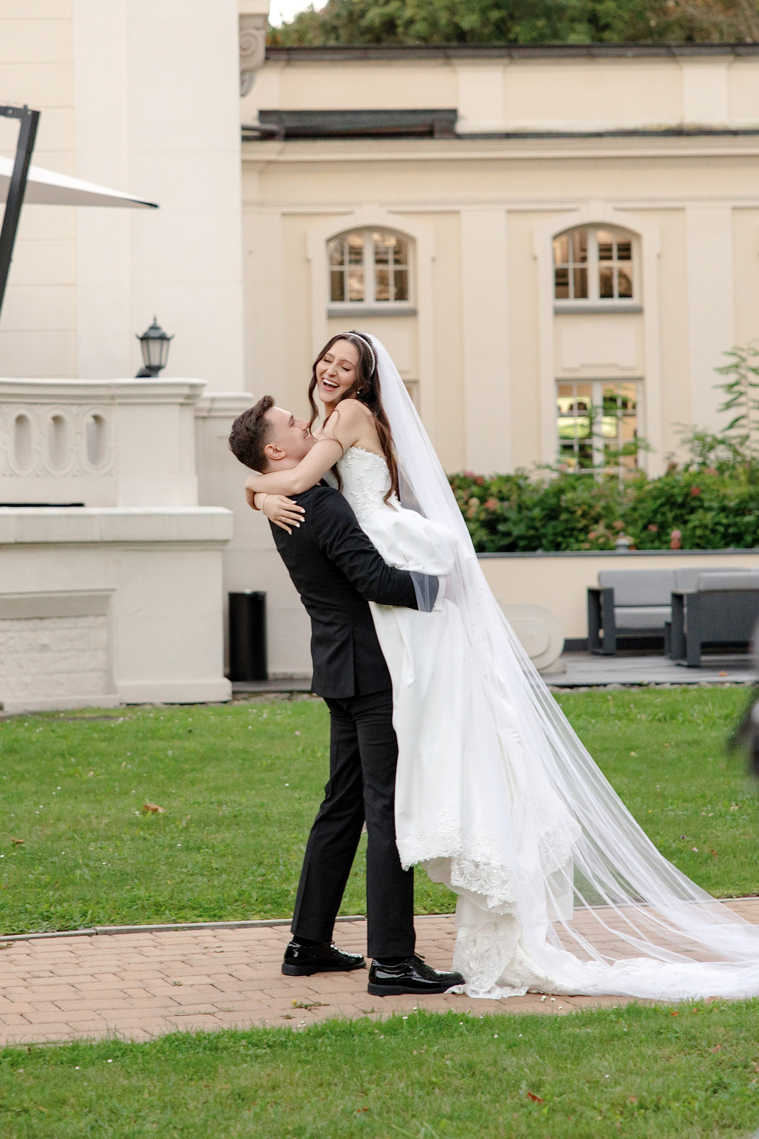 Beige & Maciek. Wedding and family photographer in Krakow Yana Klymova