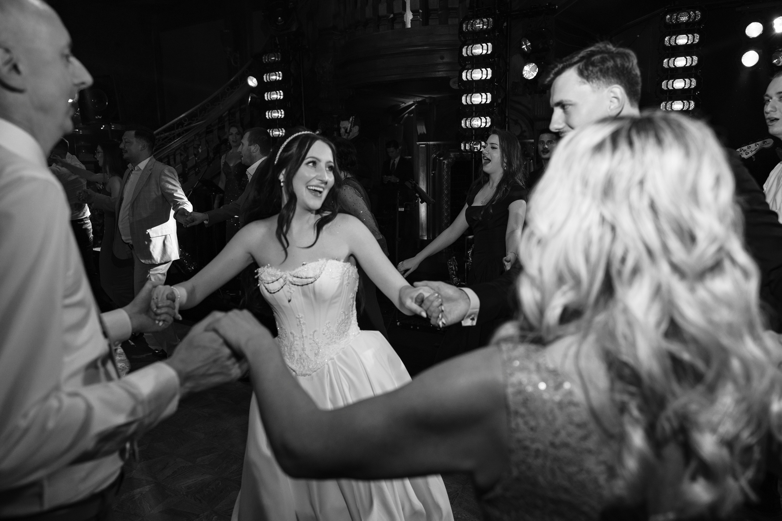 Beige & Maciek. Wedding and family photographer in Krakow Yana Klymova