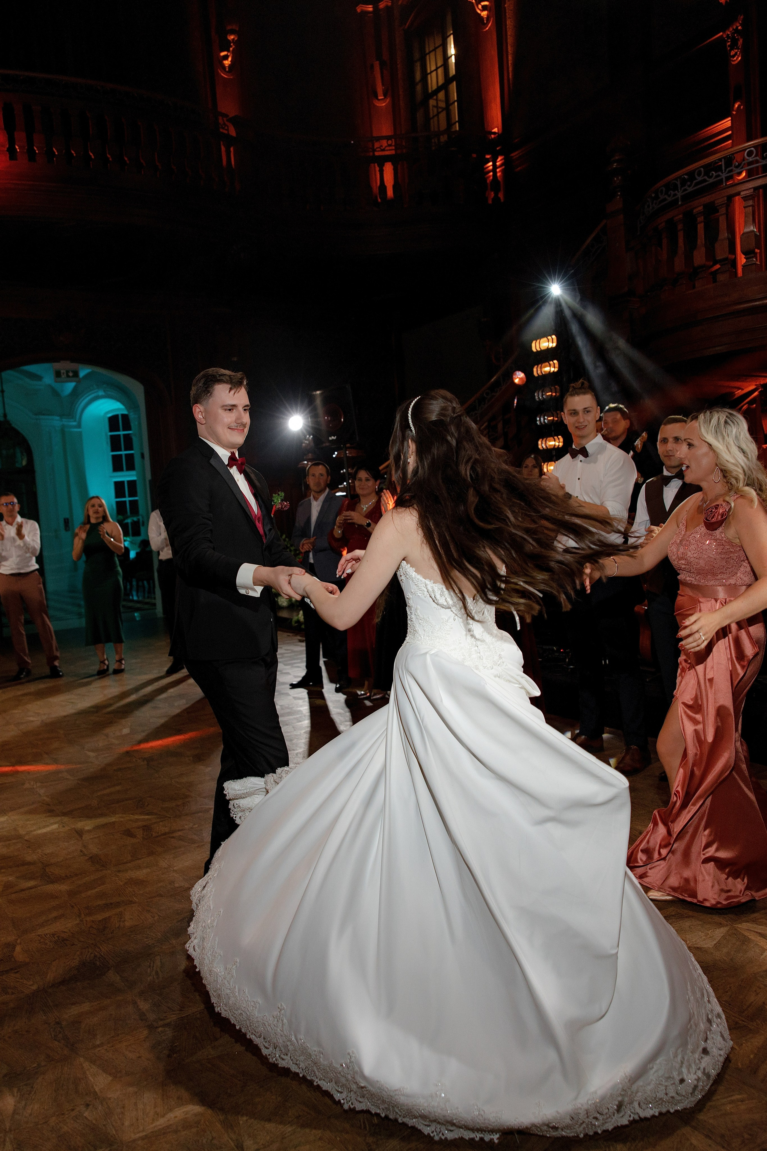Beige & Maciek. Wedding and family photographer in Krakow Yana Klymova