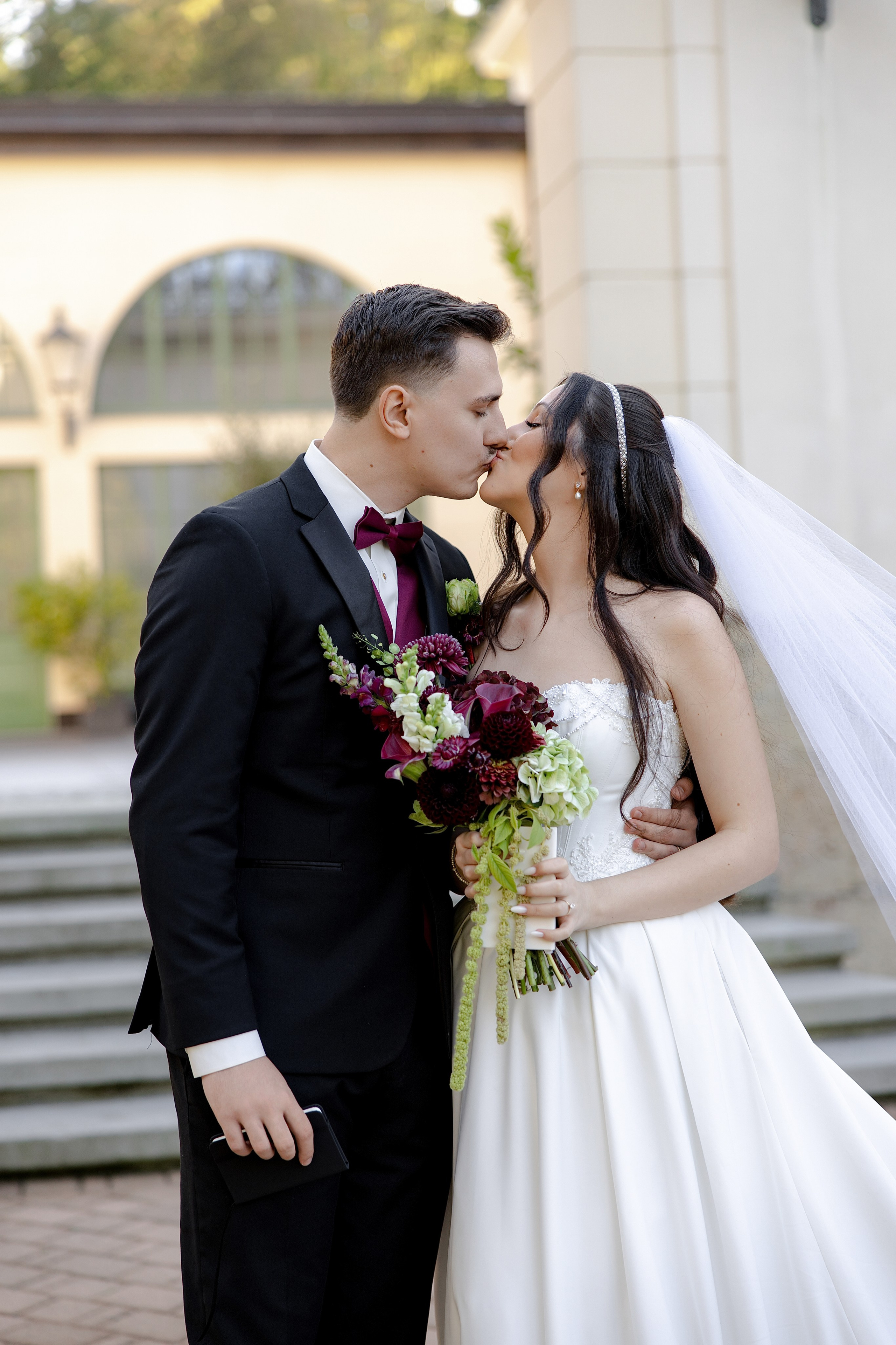 Beige & Maciek. Wedding and family photographer in Krakow Yana Klymova