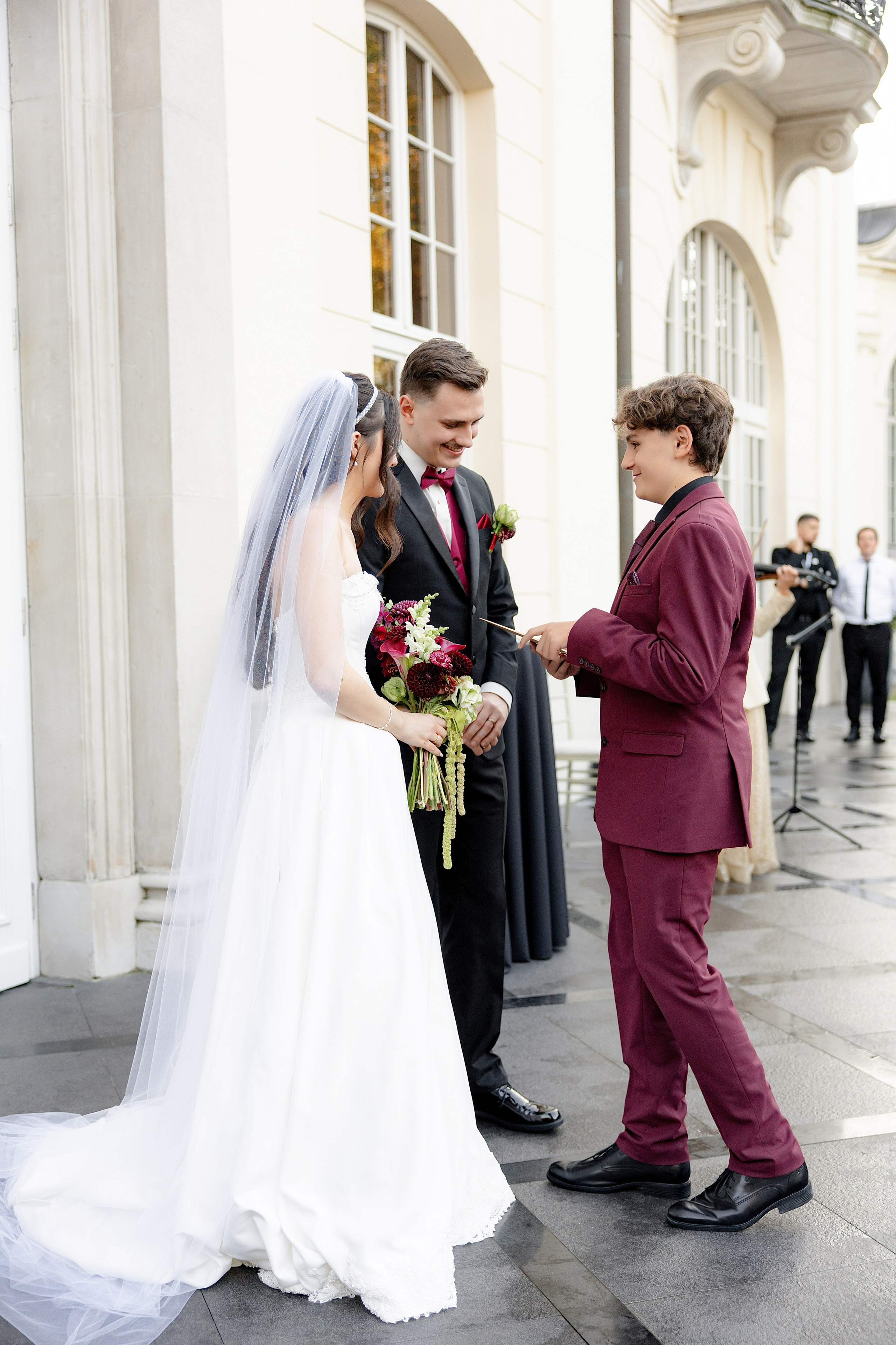Beige & Maciek. Wedding and family photographer in Krakow Yana Klymova