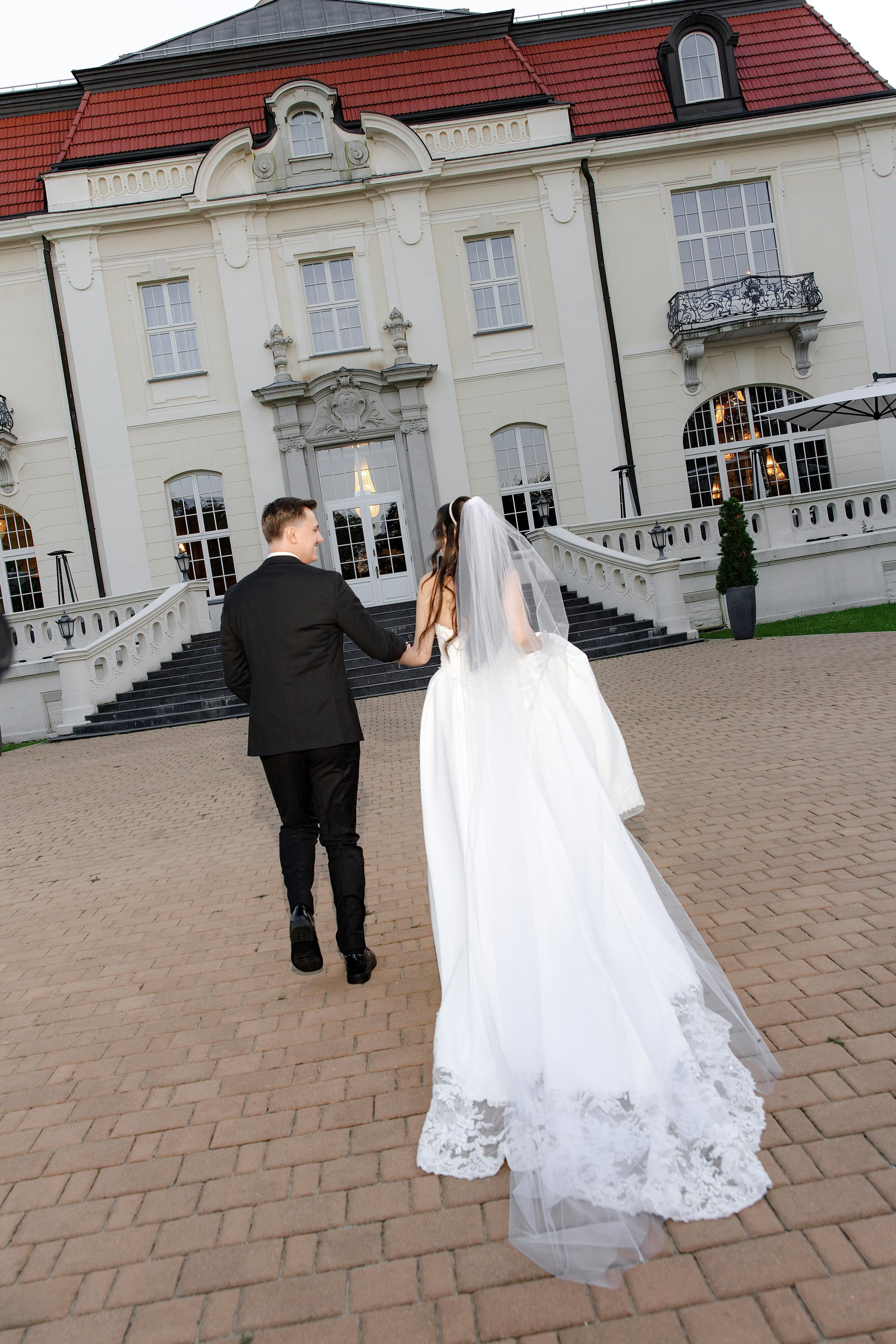 Beige & Maciek. Wedding and family photographer in Krakow Yana Klymova
