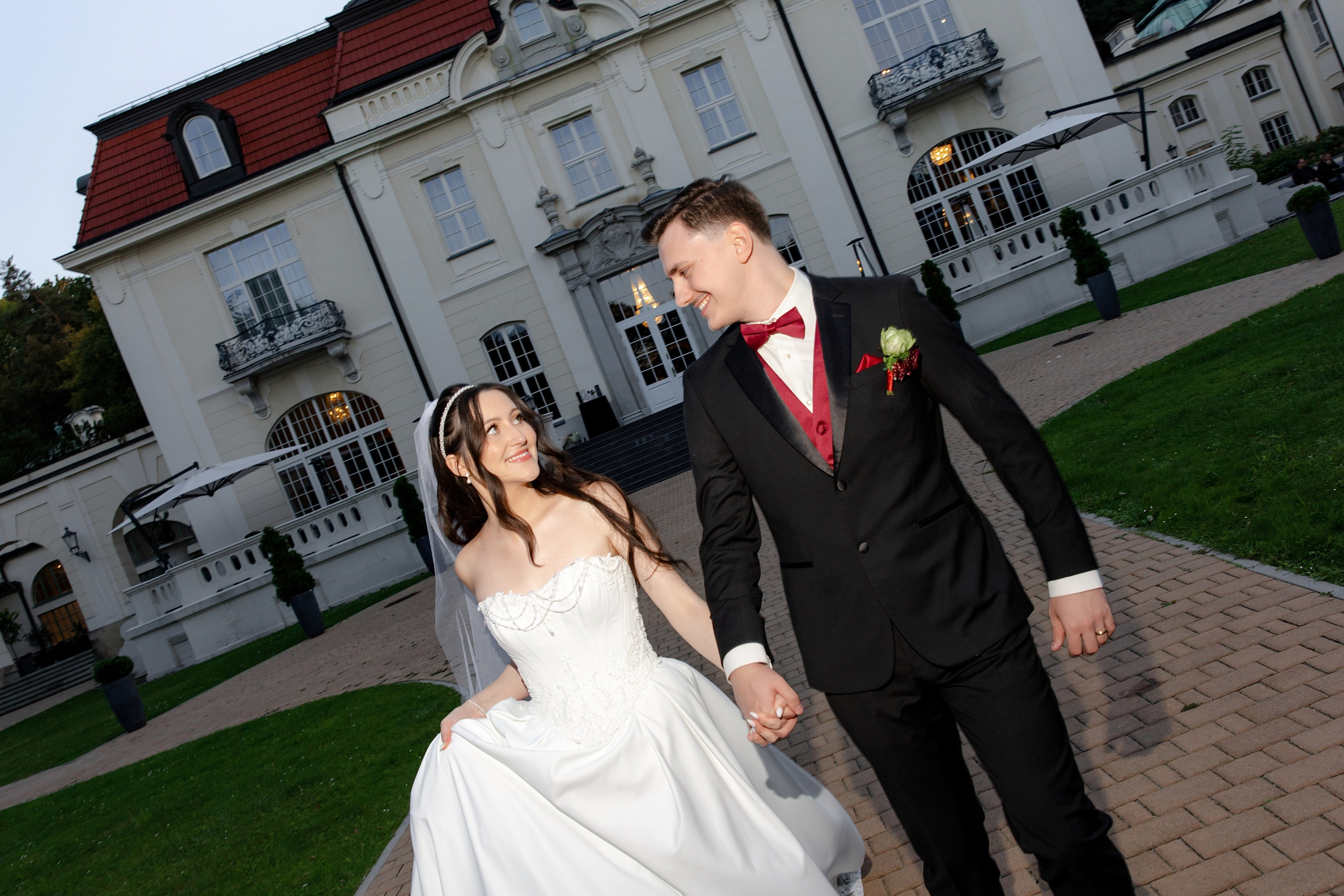 Beige & Maciek. Wedding and family photographer in Krakow Yana Klymova