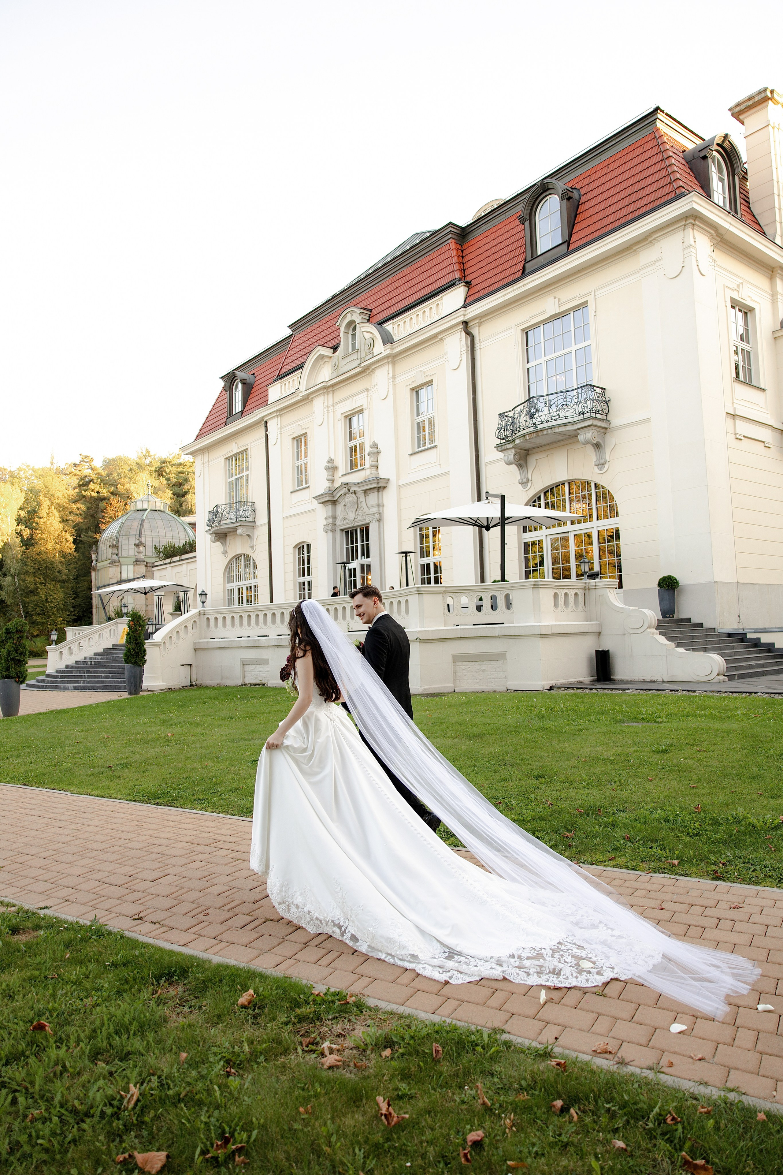 Beige & Maciek. Wedding and family photographer in Krakow Yana Klymova