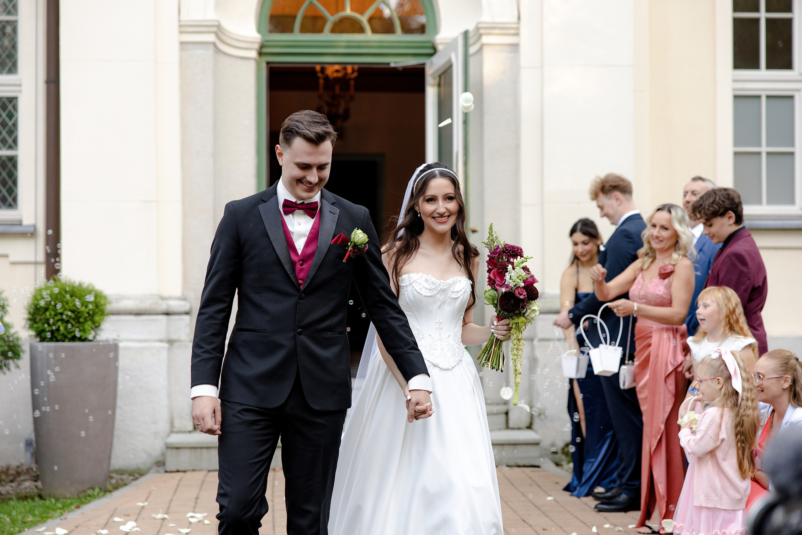 Beige & Maciek. Wedding and family photographer in Krakow Yana Klymova