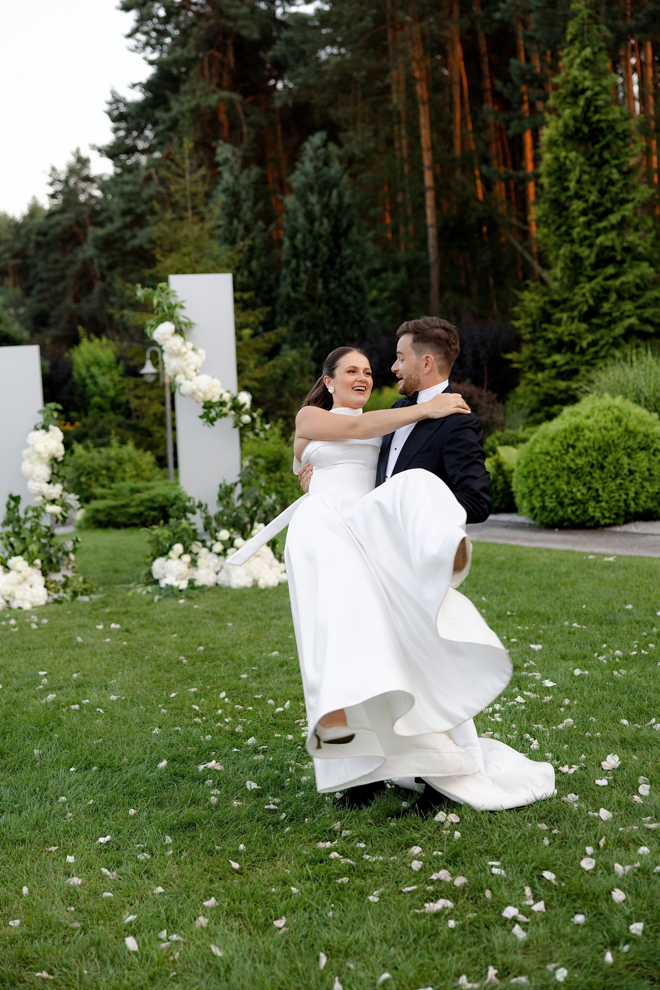 Solomia & Axel. Wedding and family photographer in Krakow Yana Klymova