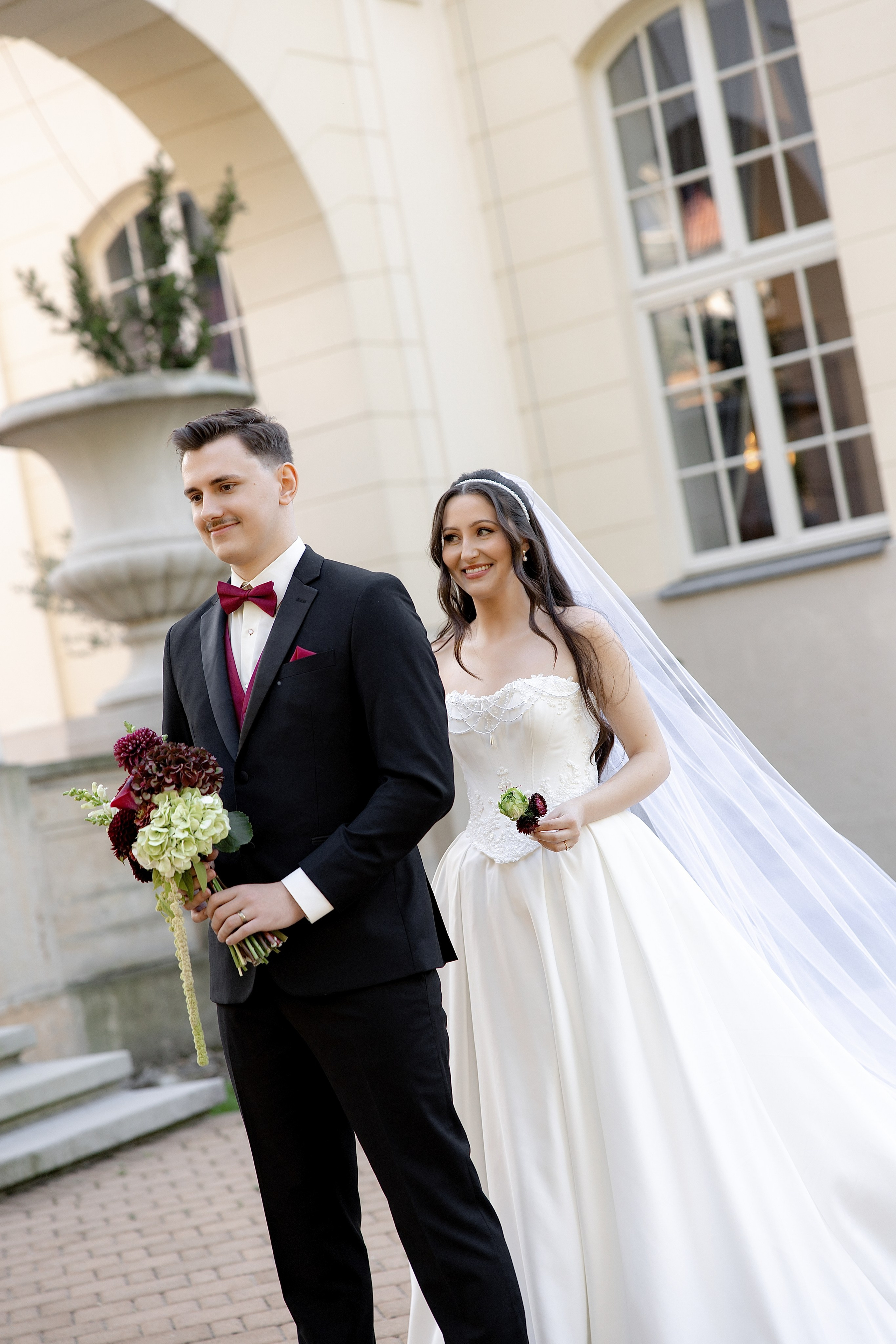 Beige & Maciek. Wedding and family photographer in Krakow Yana Klymova