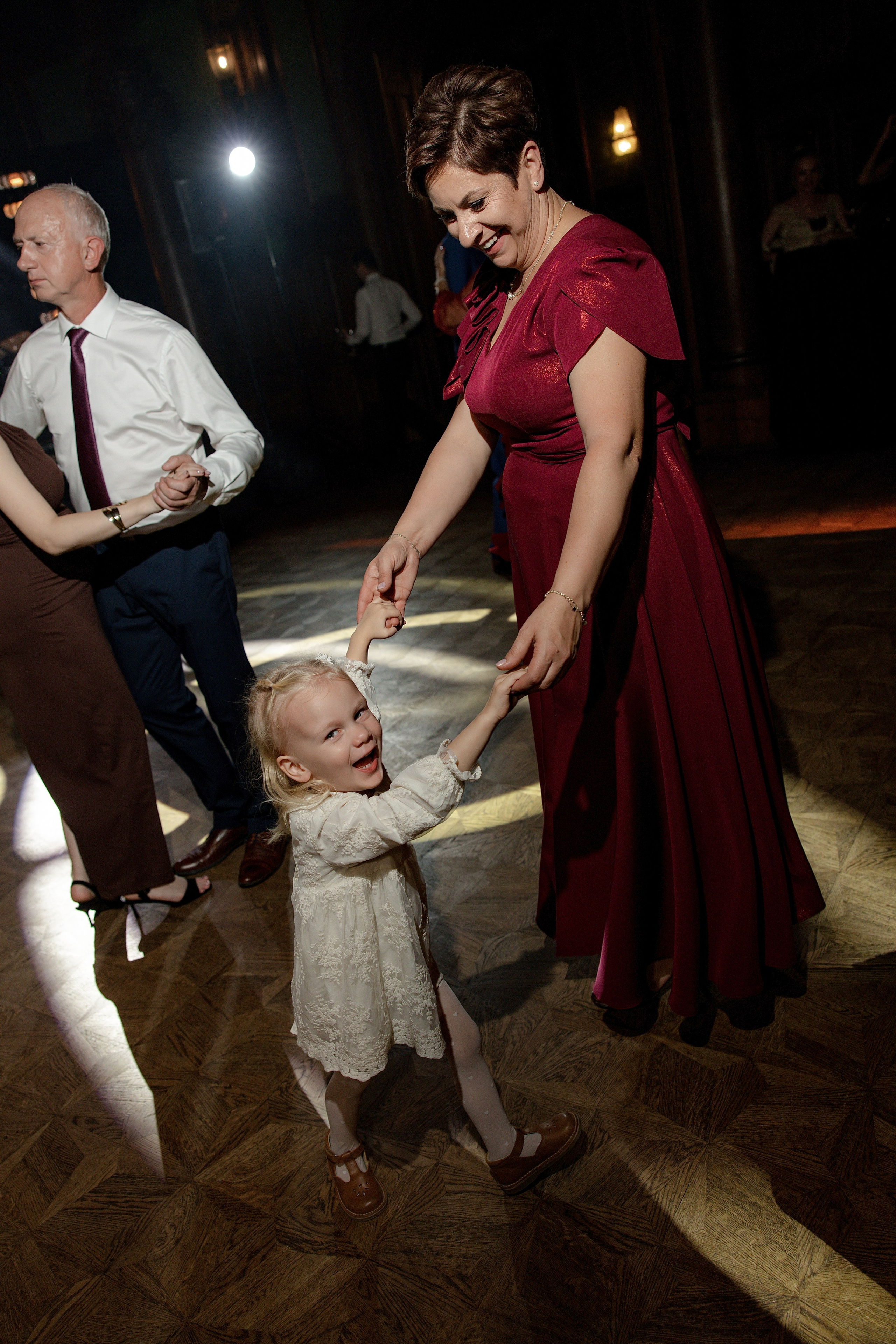 Beige & Maciek. Wedding and family photographer in Krakow Yana Klymova