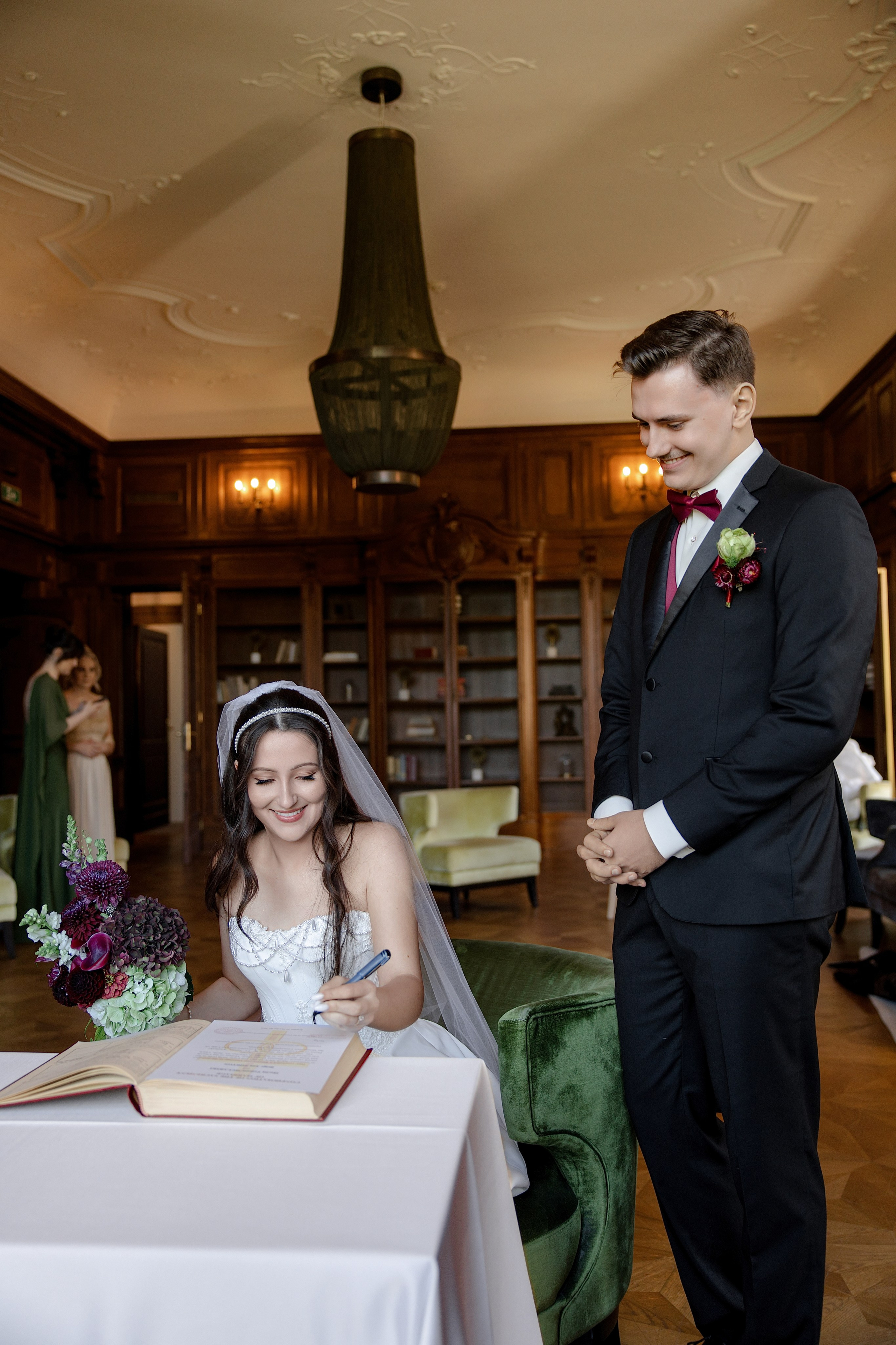 Beige & Maciek. Wedding and family photographer in Krakow Yana Klymova