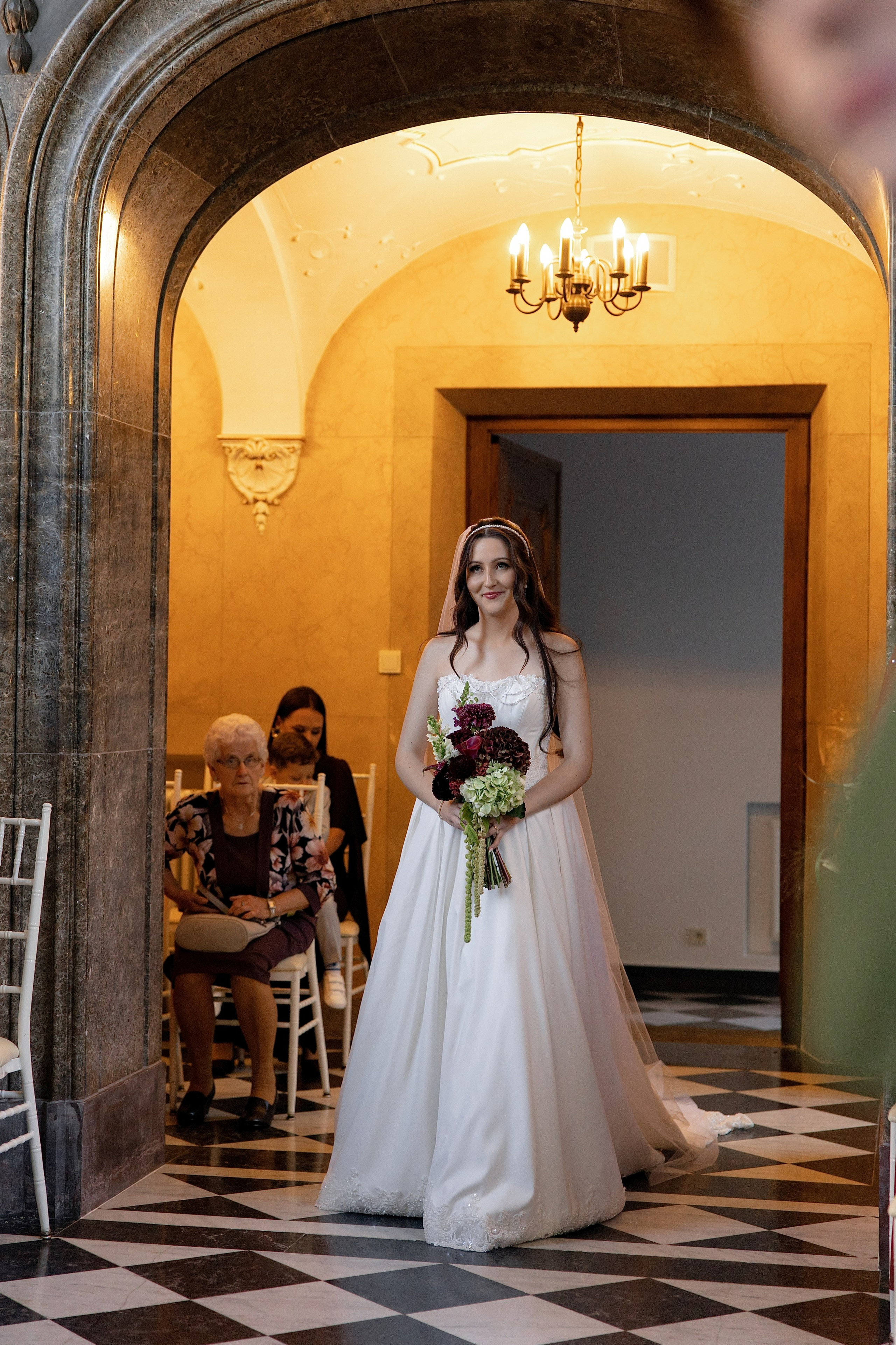 Beige & Maciek. Wedding and family photographer in Krakow Yana Klymova