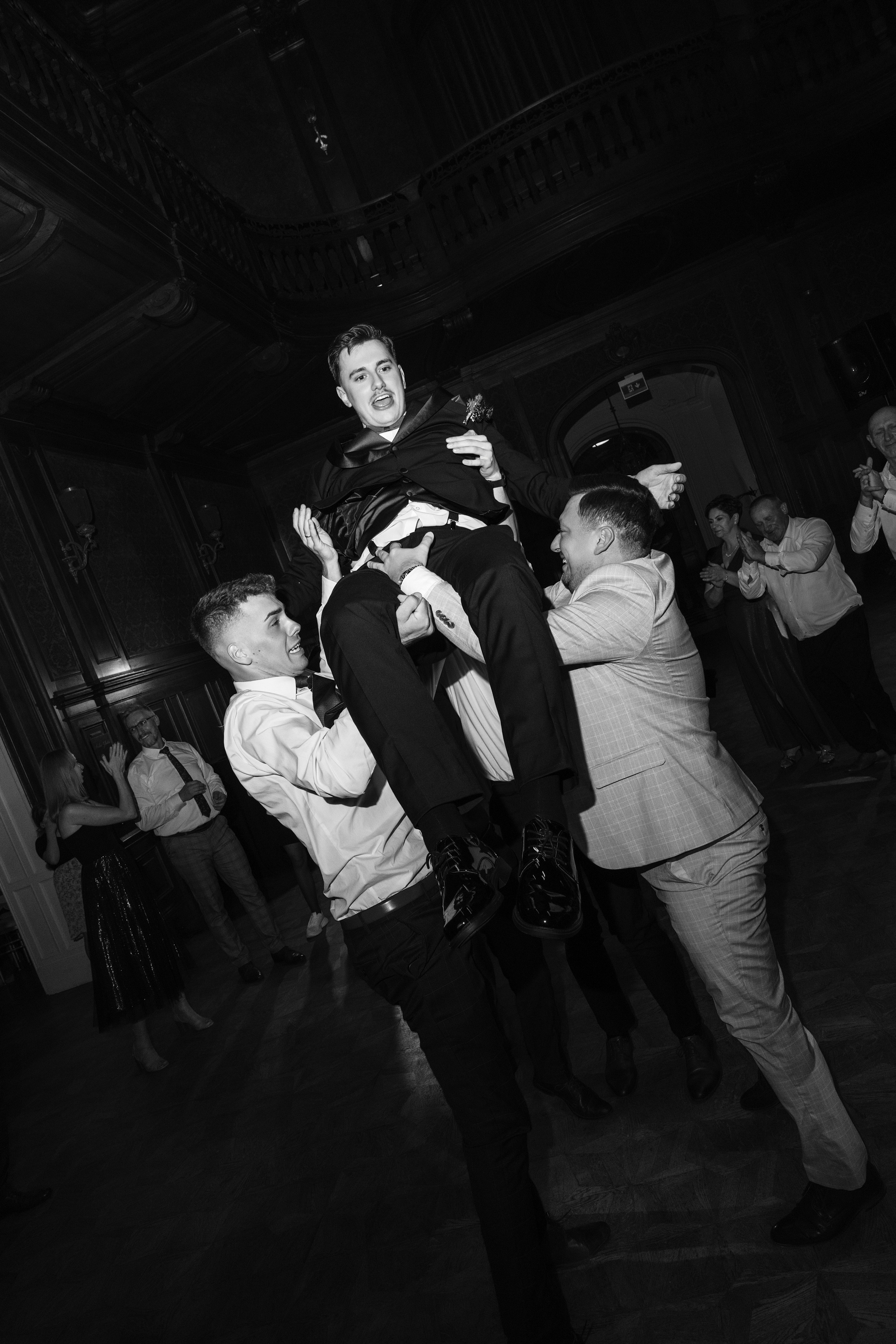 Beige & Maciek. Wedding and family photographer in Krakow Yana Klymova