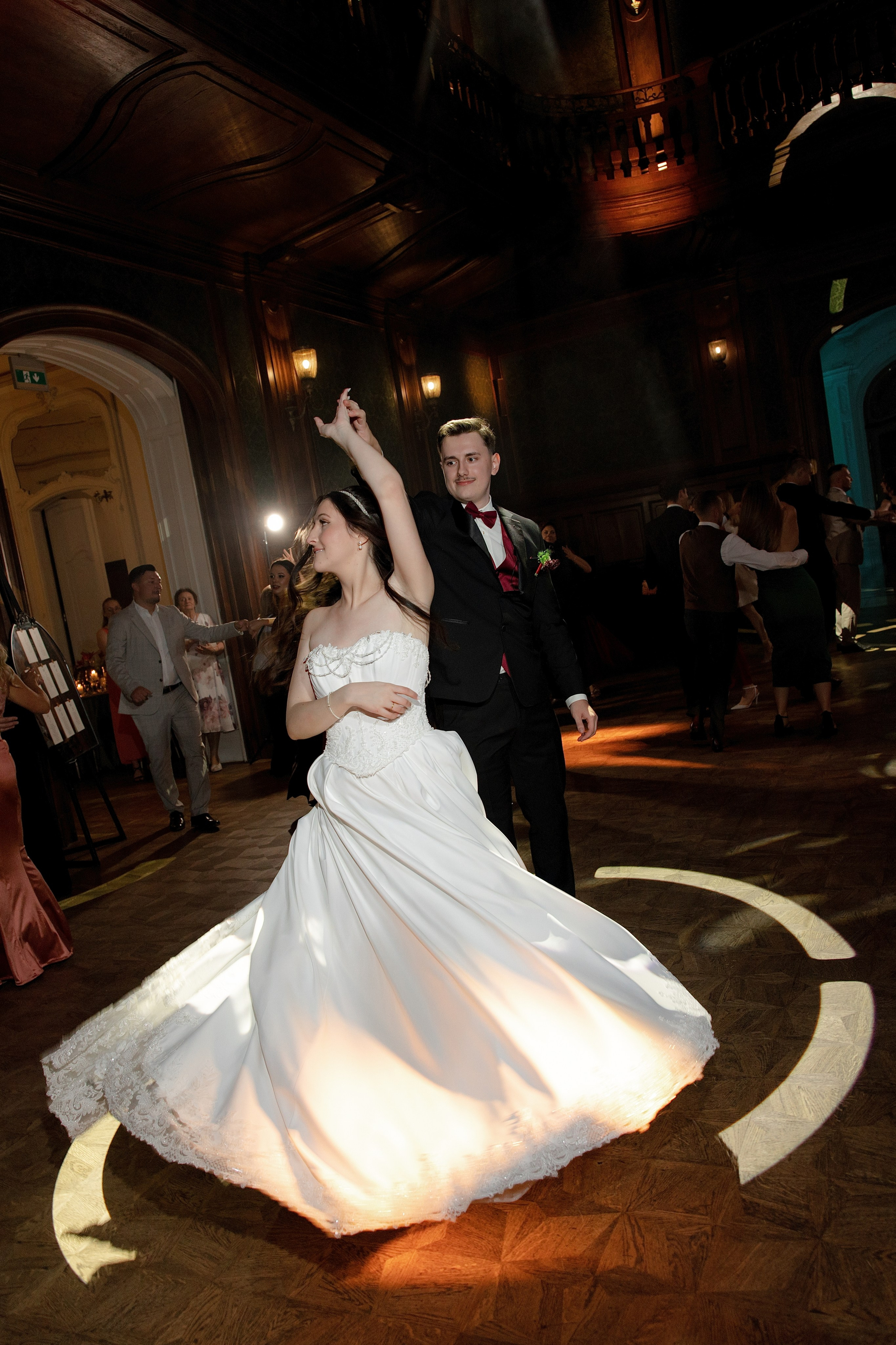 Beige & Maciek. Wedding and family photographer in Krakow Yana Klymova