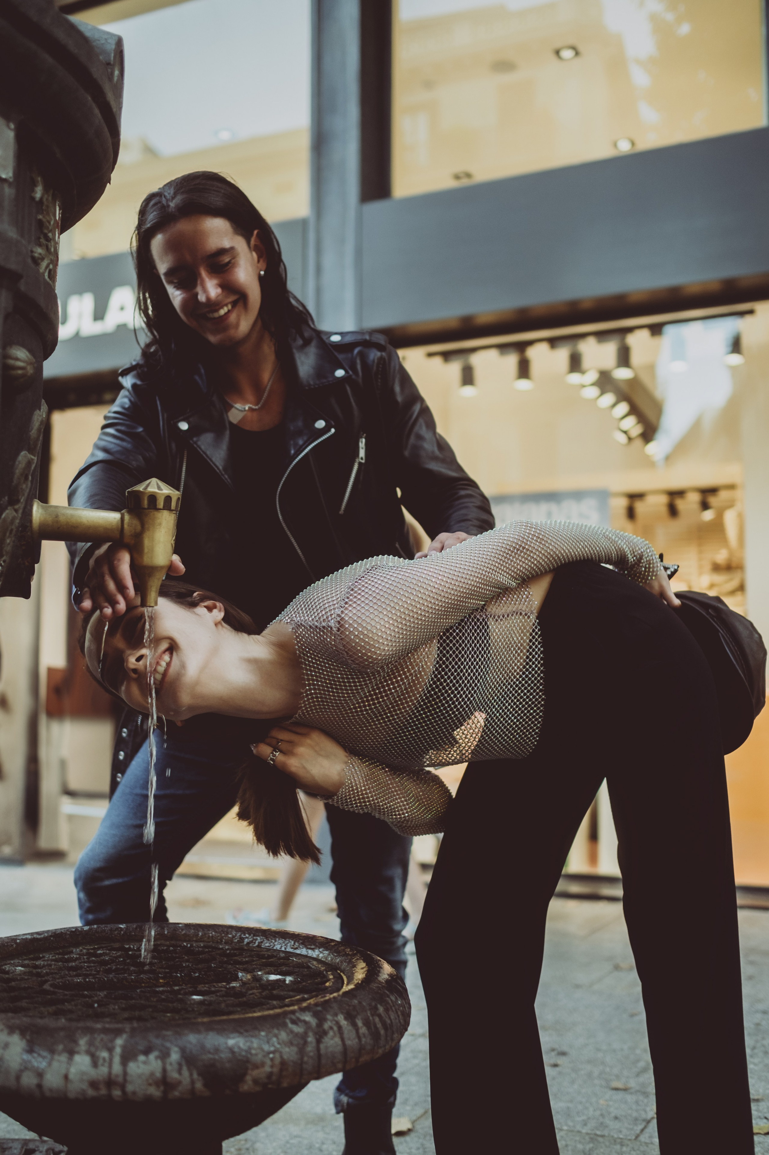 Lisan & Angel. Paola wedding photographer / videographer in Barcelona