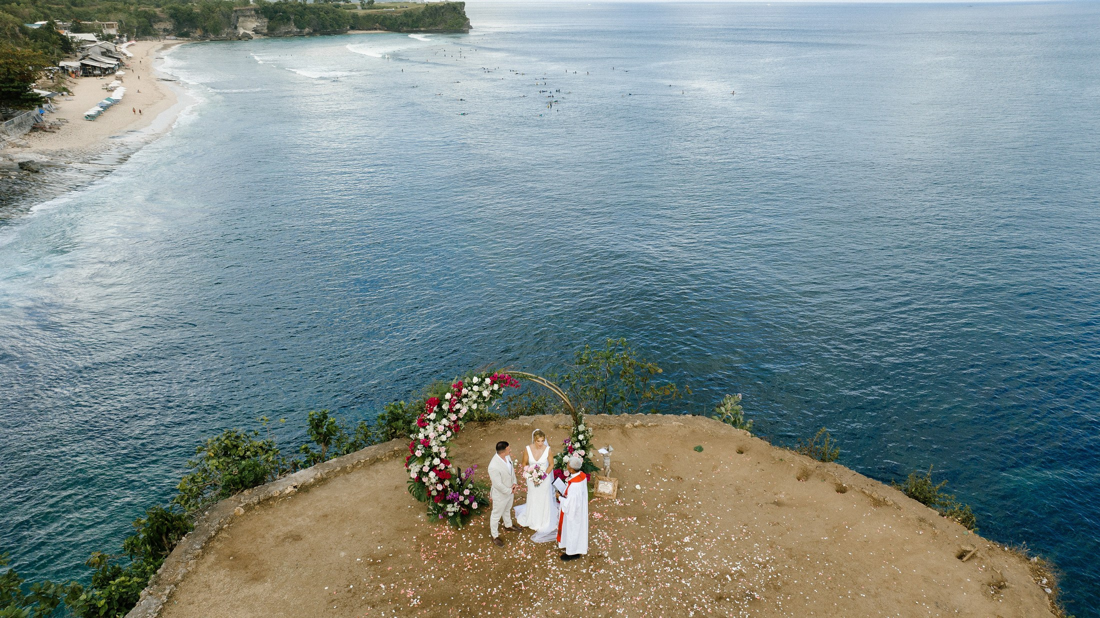 Escape to Bali on a cliff. Get.it.feel — Aesthetic Photography and Videography