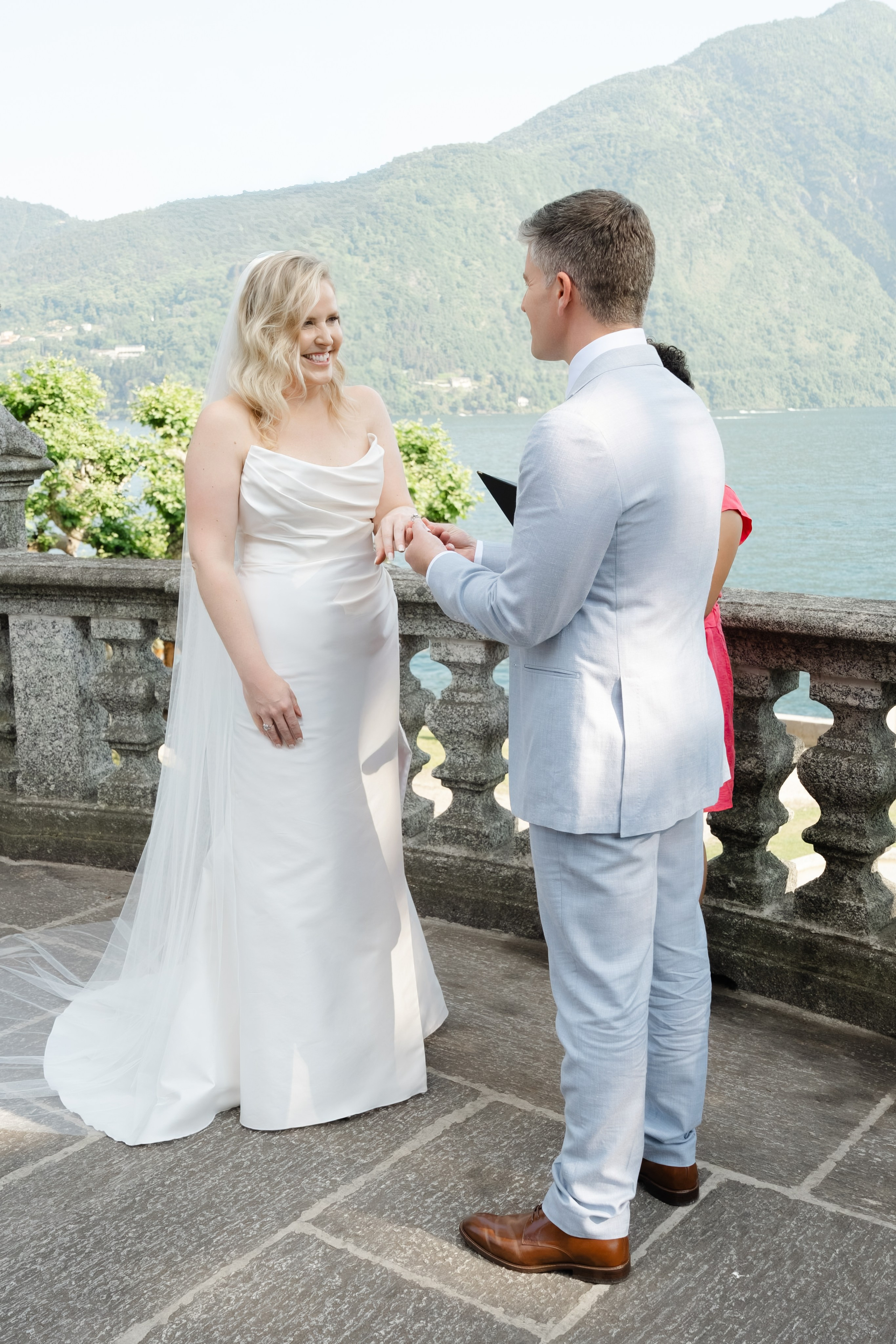 ASHLEY AND RENZO _LAKE COMO. PHOTOGRAPHER IN ITALY