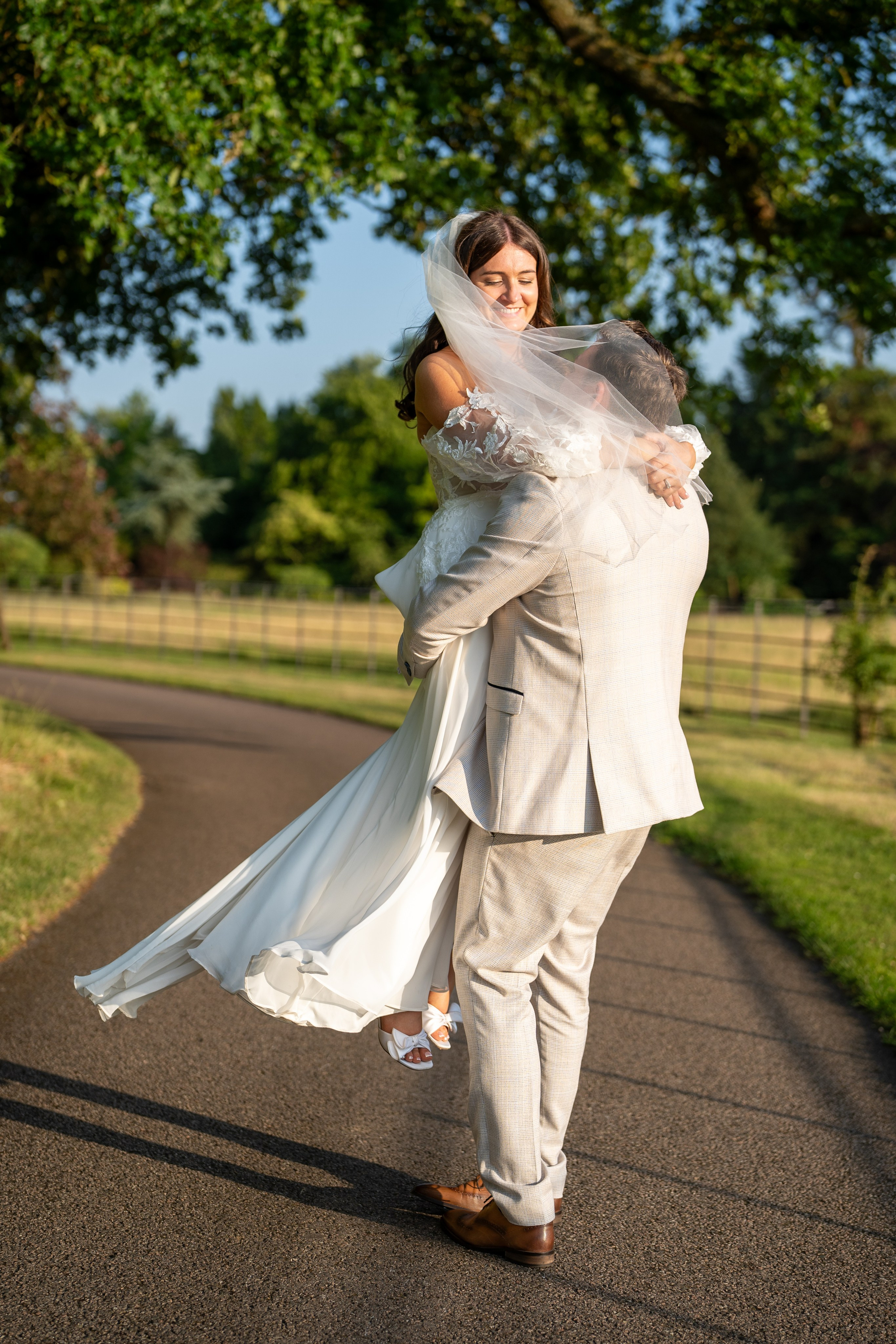 Weddings & Engagements. Wedding and event photographer in guelph ontario canada Jessica Giovanni