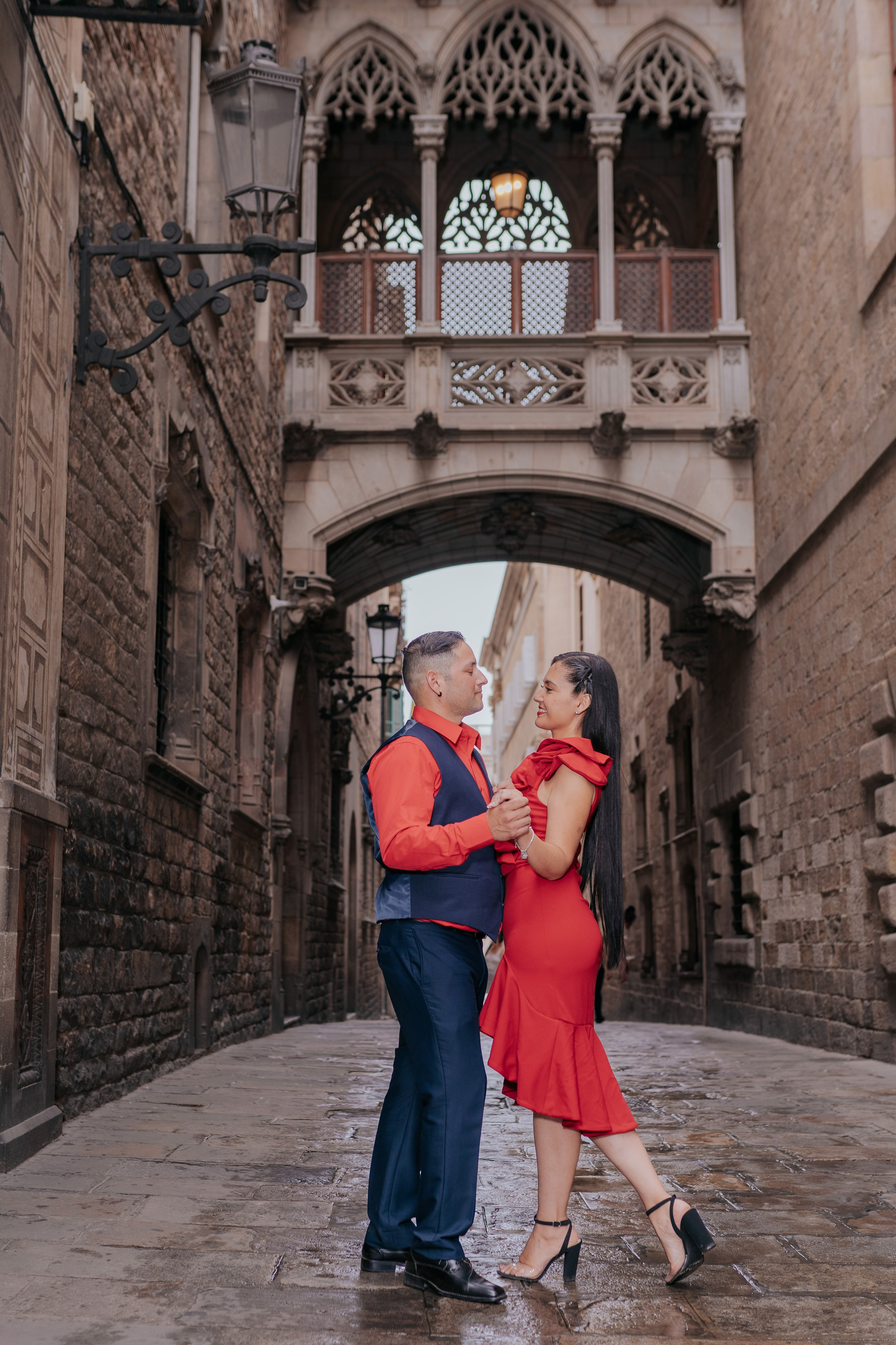 Barcelona Couples Photoshoot Ideas — Photographer in Barcelona, Spain