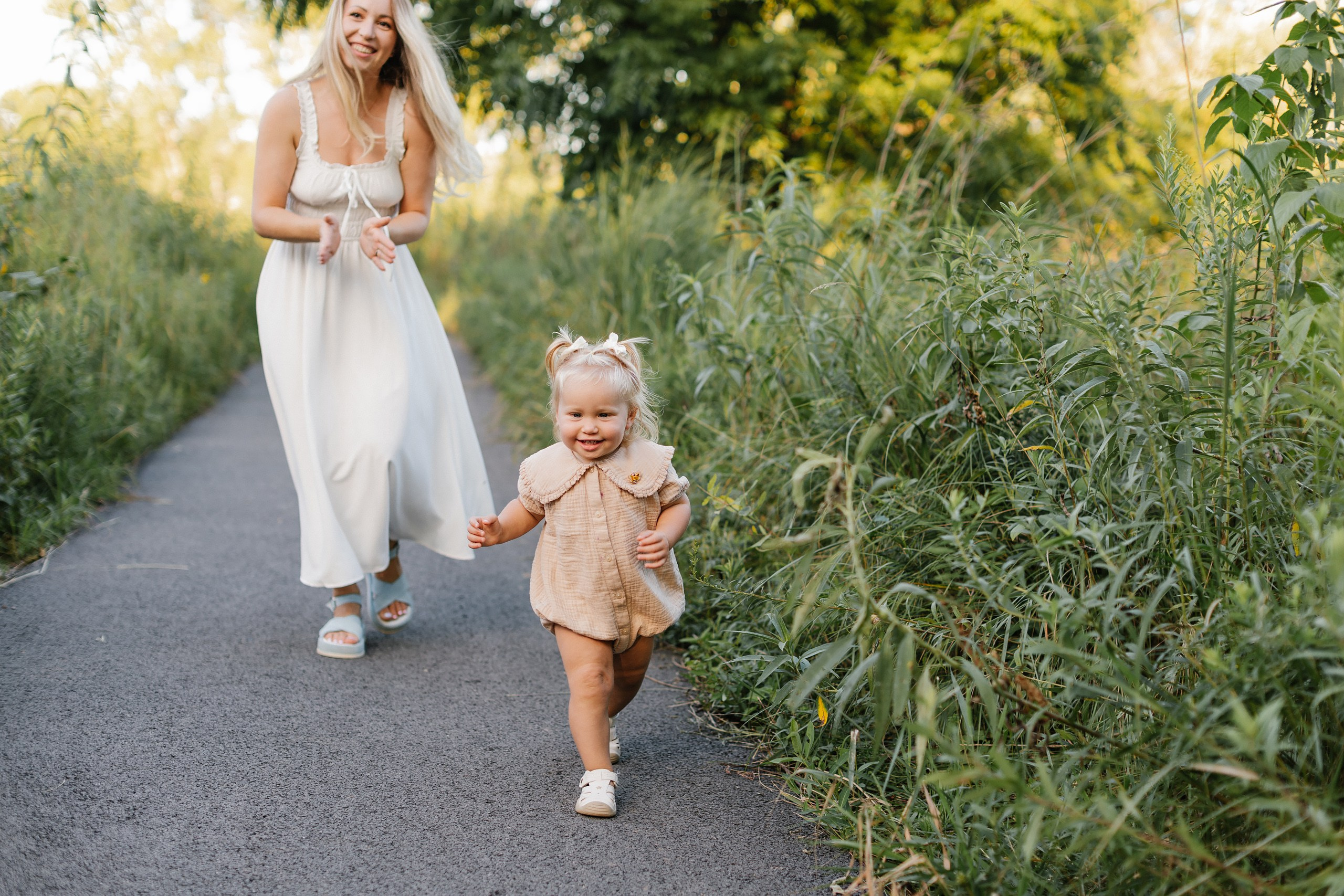 08.21.25 Family Photoshoot. Wedding family event photographer in Chicago Nick Yushevich