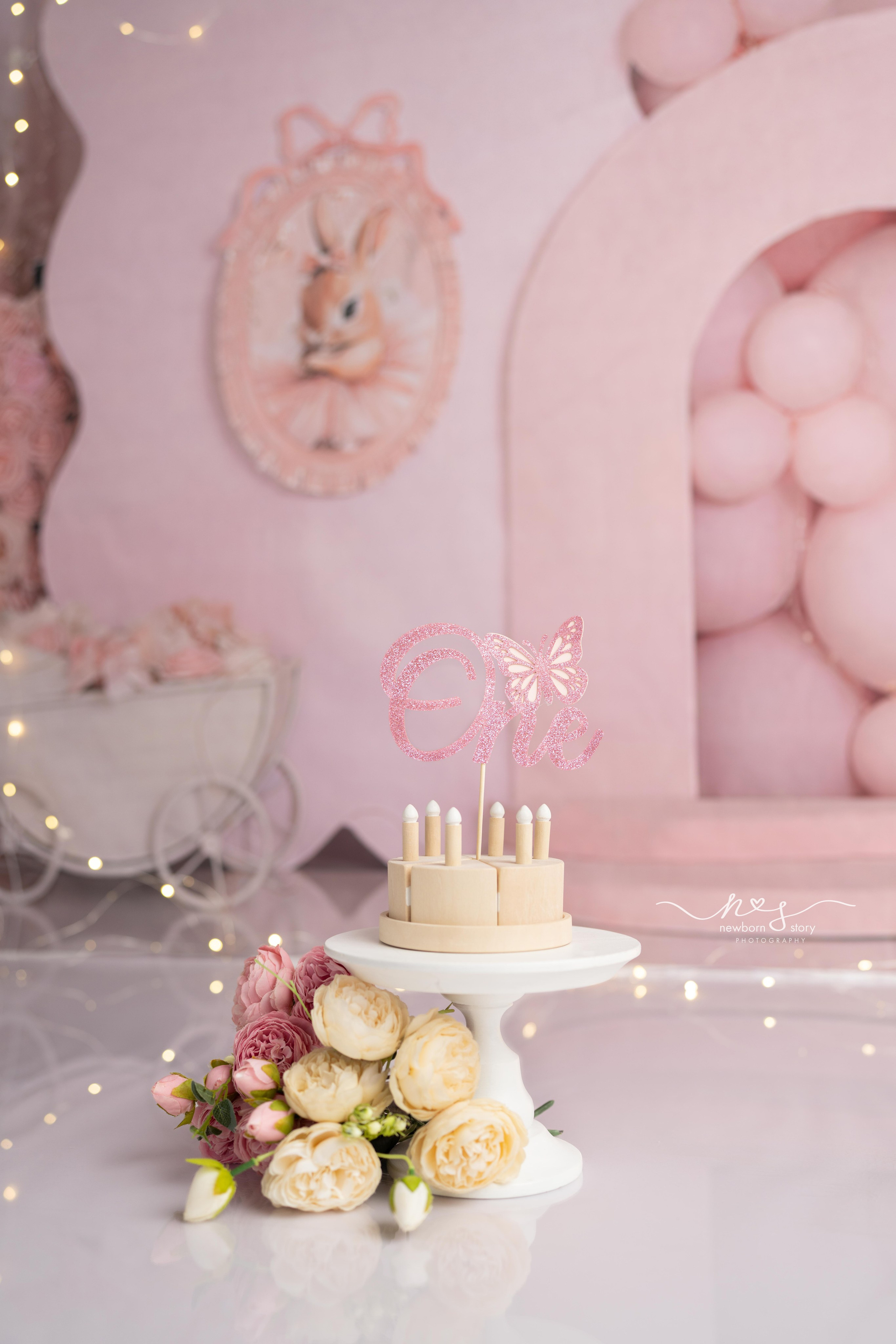 CAKE SMASH PHOTOGRAPHY. Newborn, Sitter and Cake Smash Photographer in Doha, Qatar