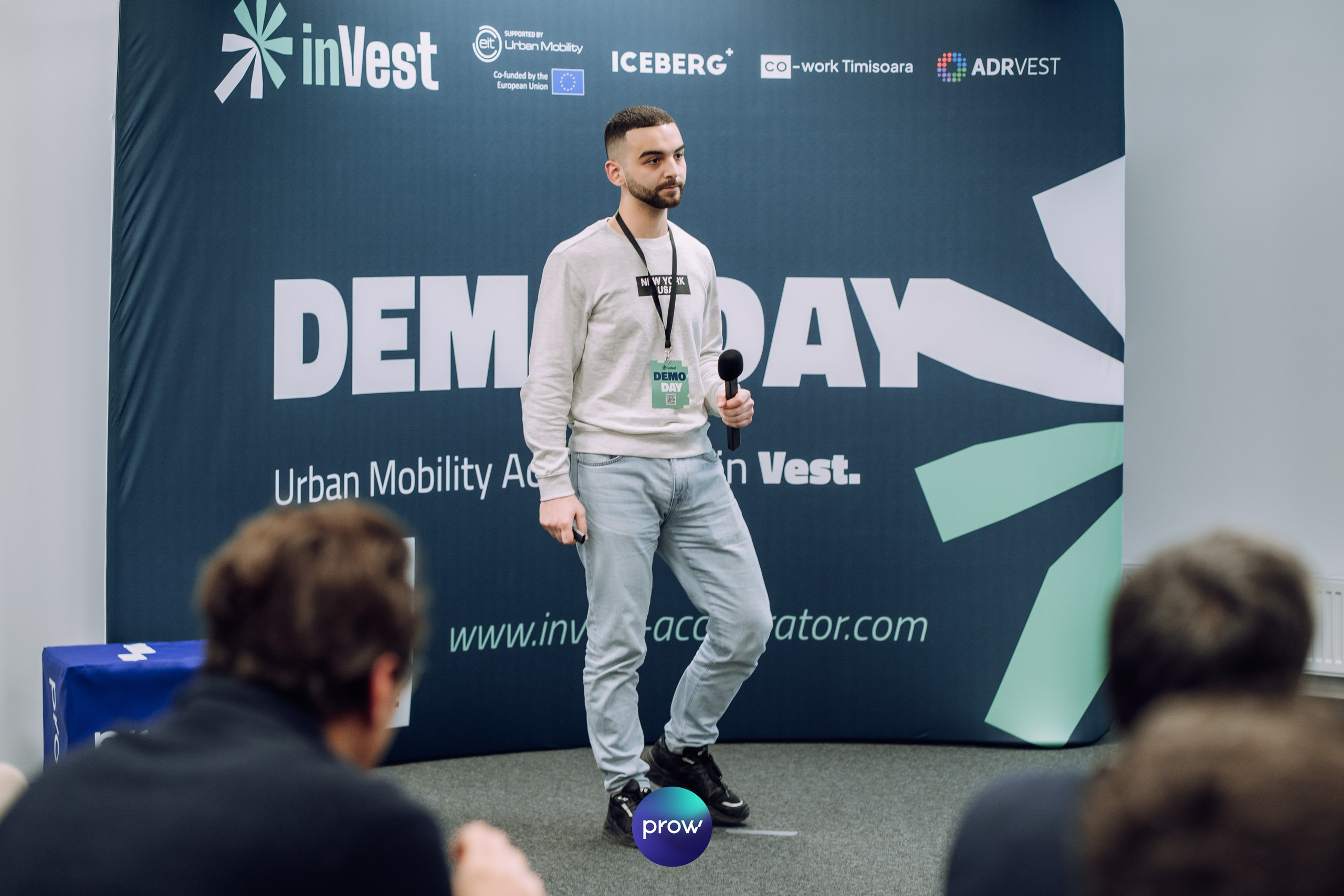 InVest DemoDay @ Cowork. Cozac Cristian Photographer