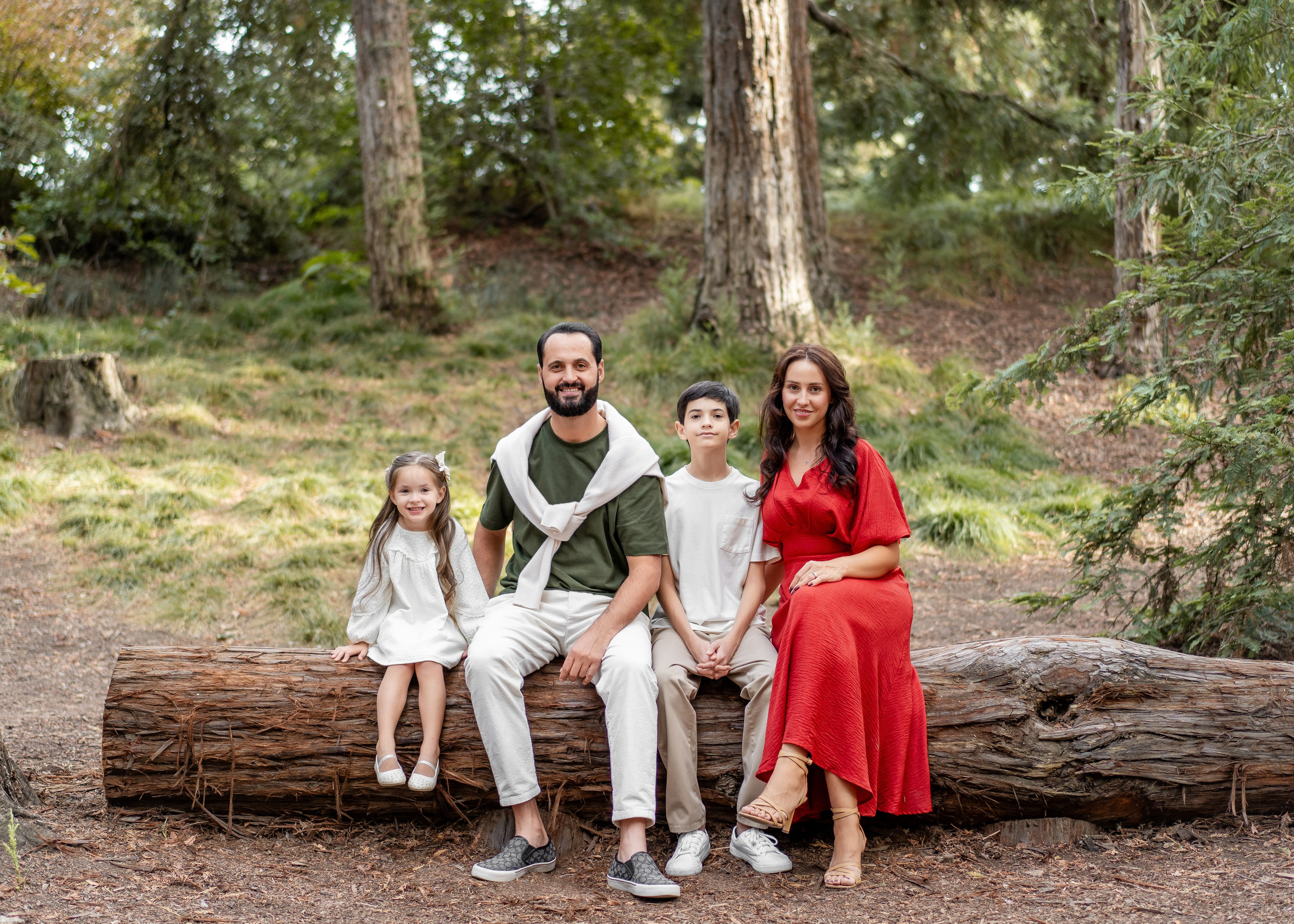 Mikhailov family. Family photographer in Sacramento | Sofia Pavenko