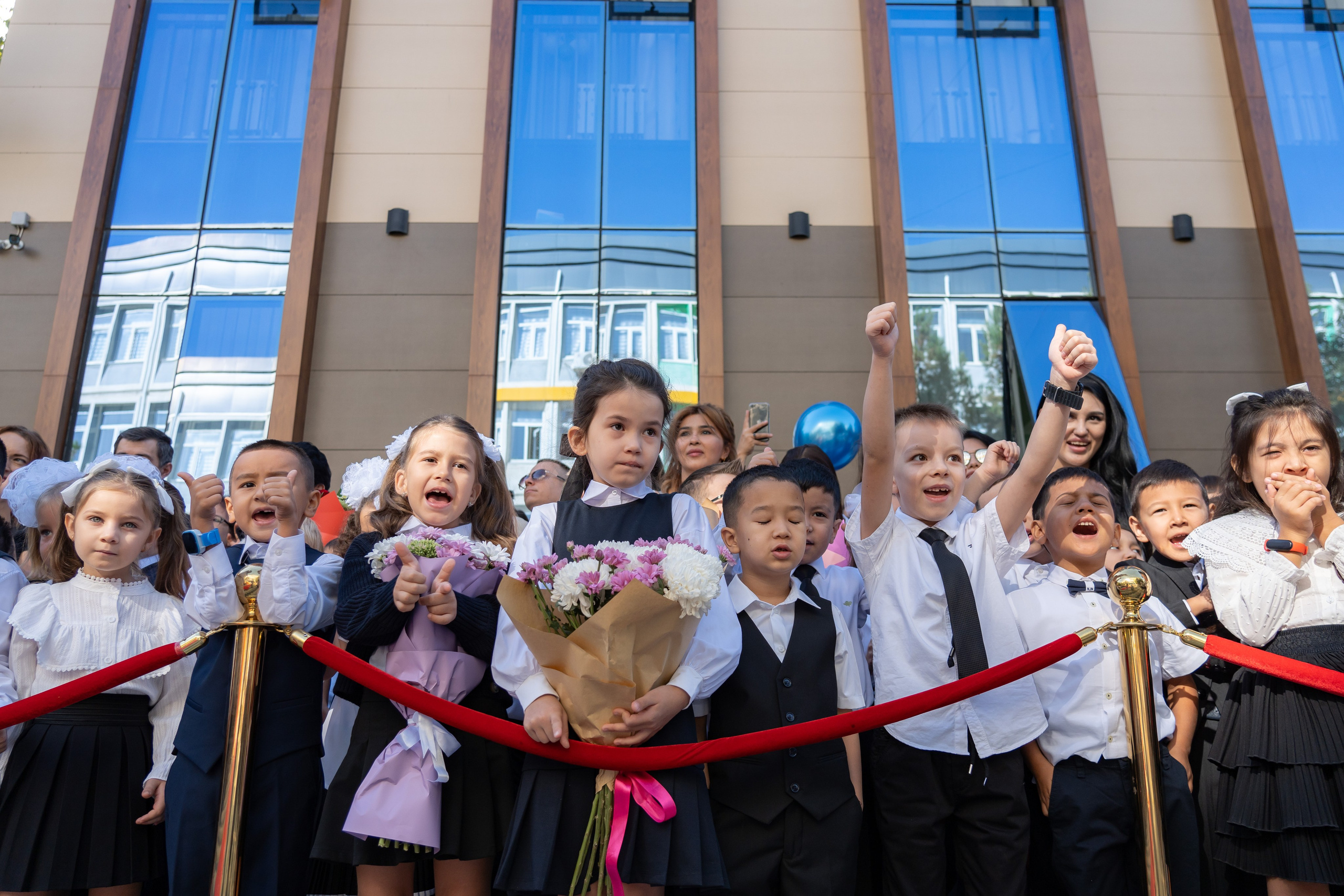 В школах Узбекистана прозвенел Первый звонок. Георгий Намазов | Фотограф в Ташкенте