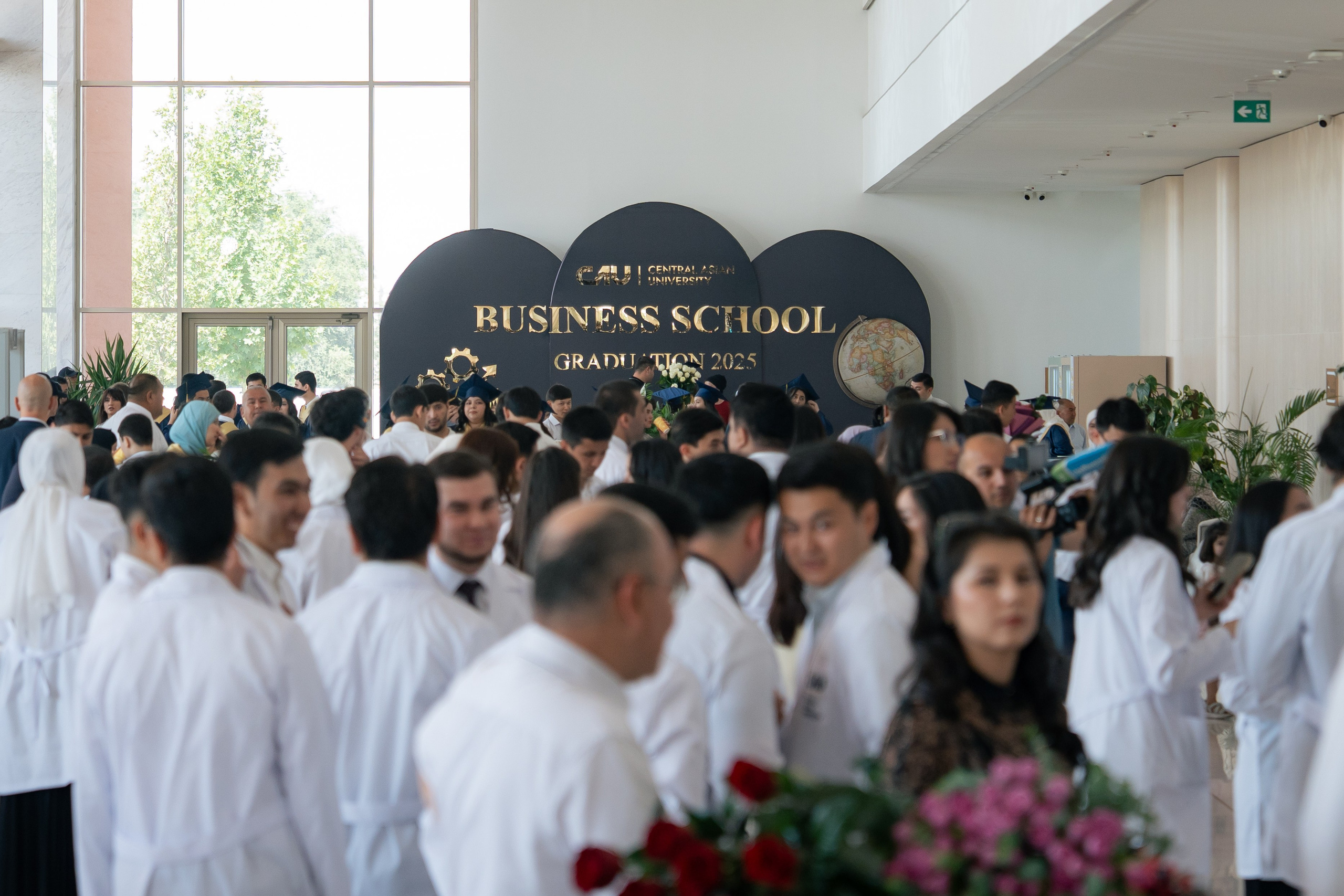 Как Central Asian University провёл одну из самых ярких выпускных церемоний. Георгий Намазов | Фотограф в Ташкенте