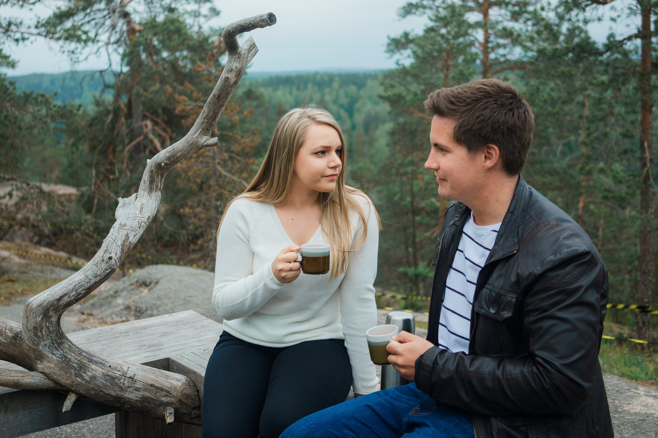 Hääkuvaaja ja kihlakuvaaja Nuuksiossa