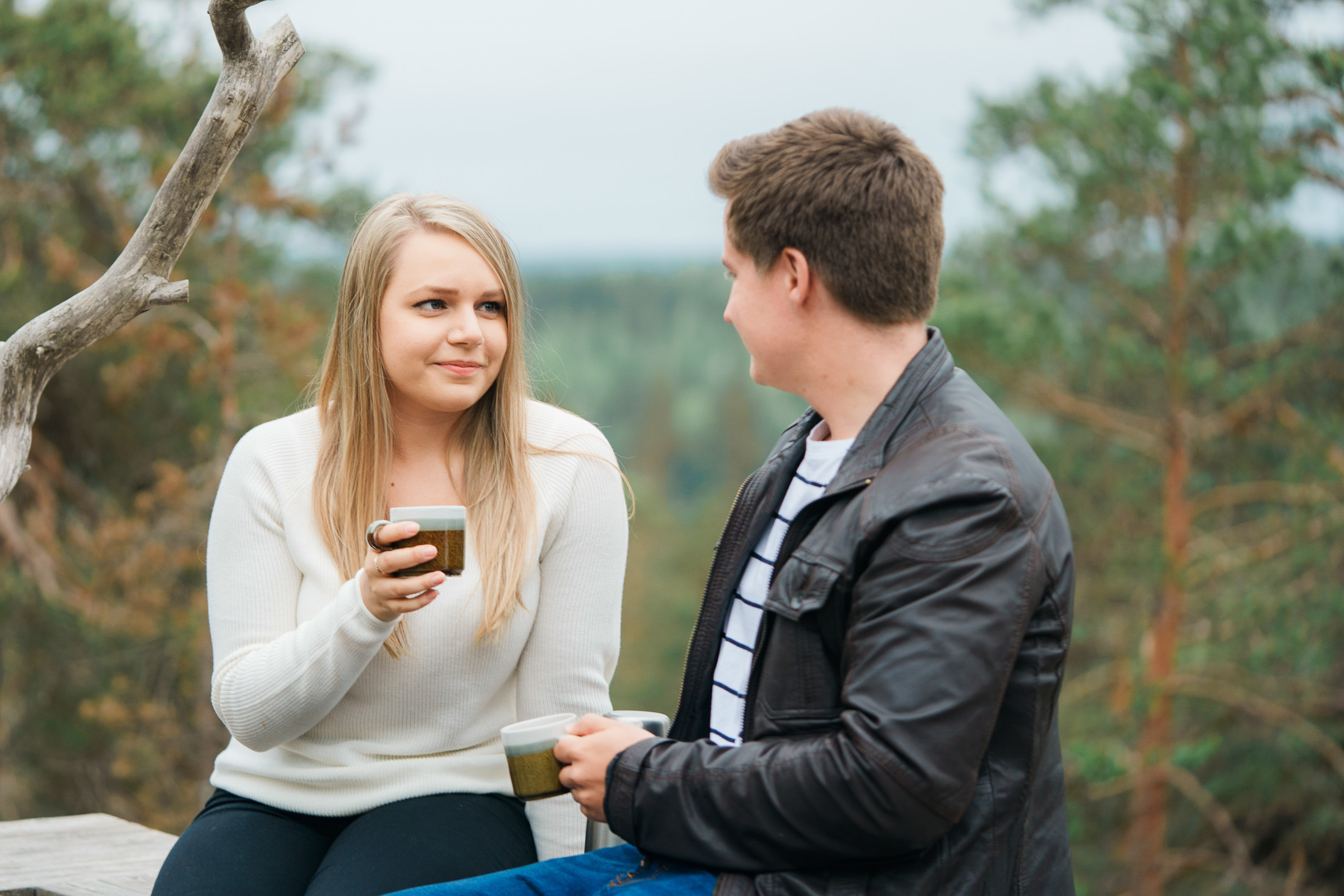 Hääkuvaaja ja kihlakuvaaja Nuuksiossa