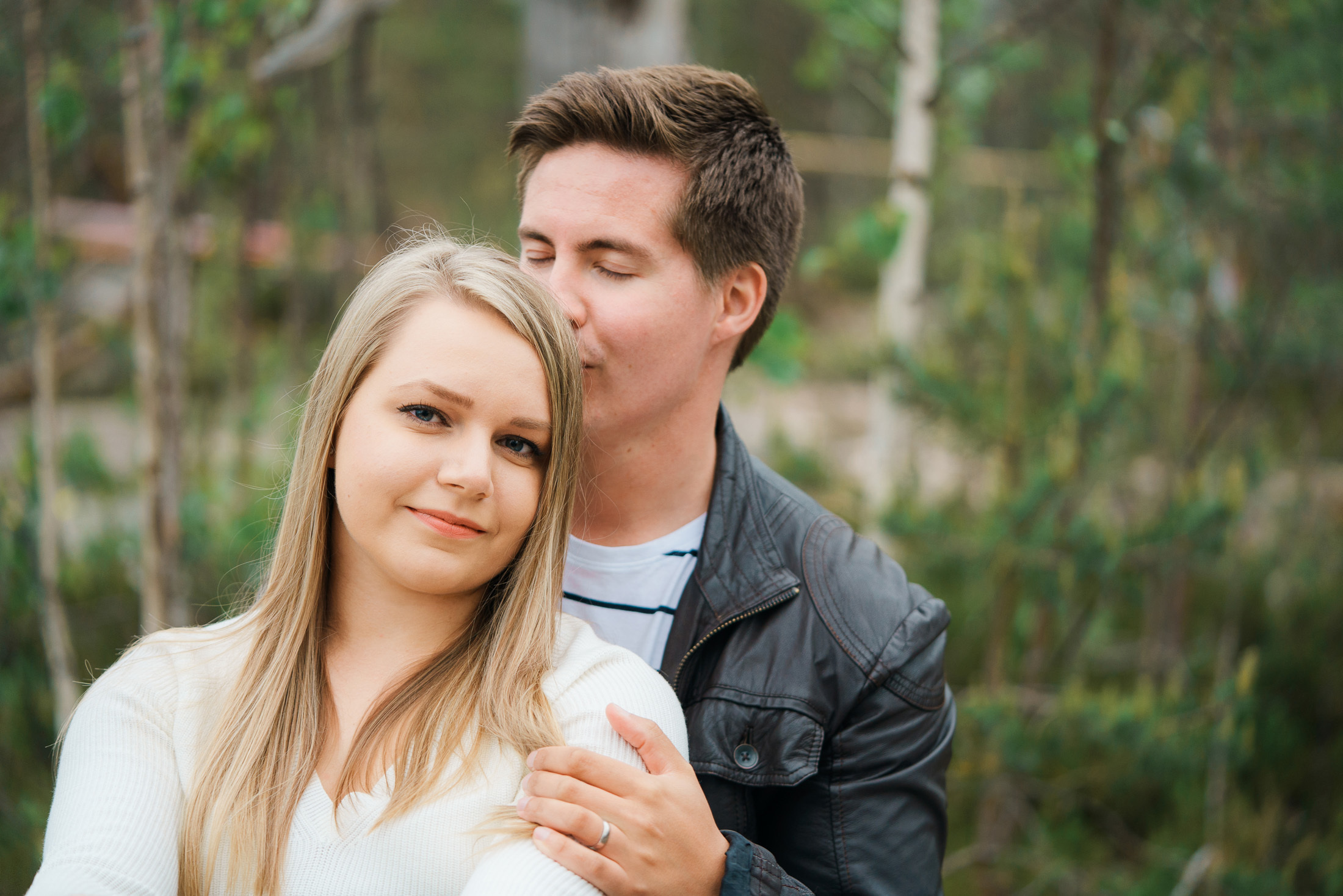 Hääkuvaaja ja kihlakuvaaja Nuuksiossa