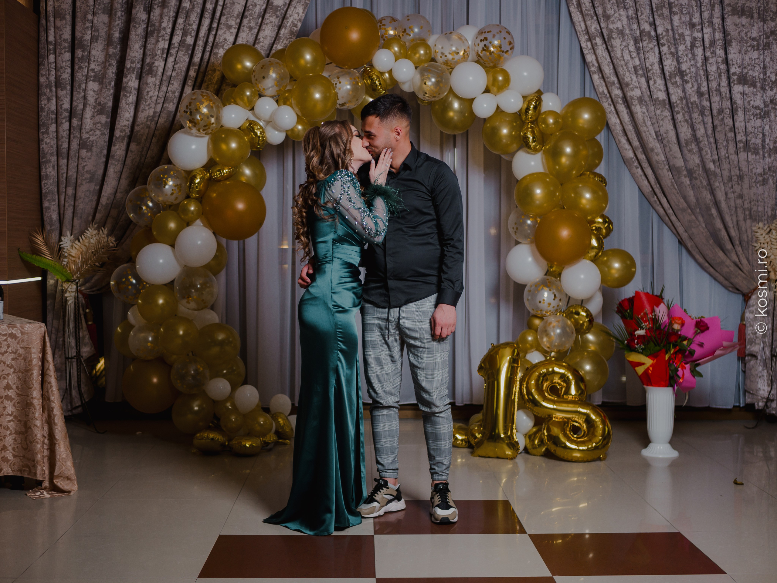 Majorat Andreea. Kosmi