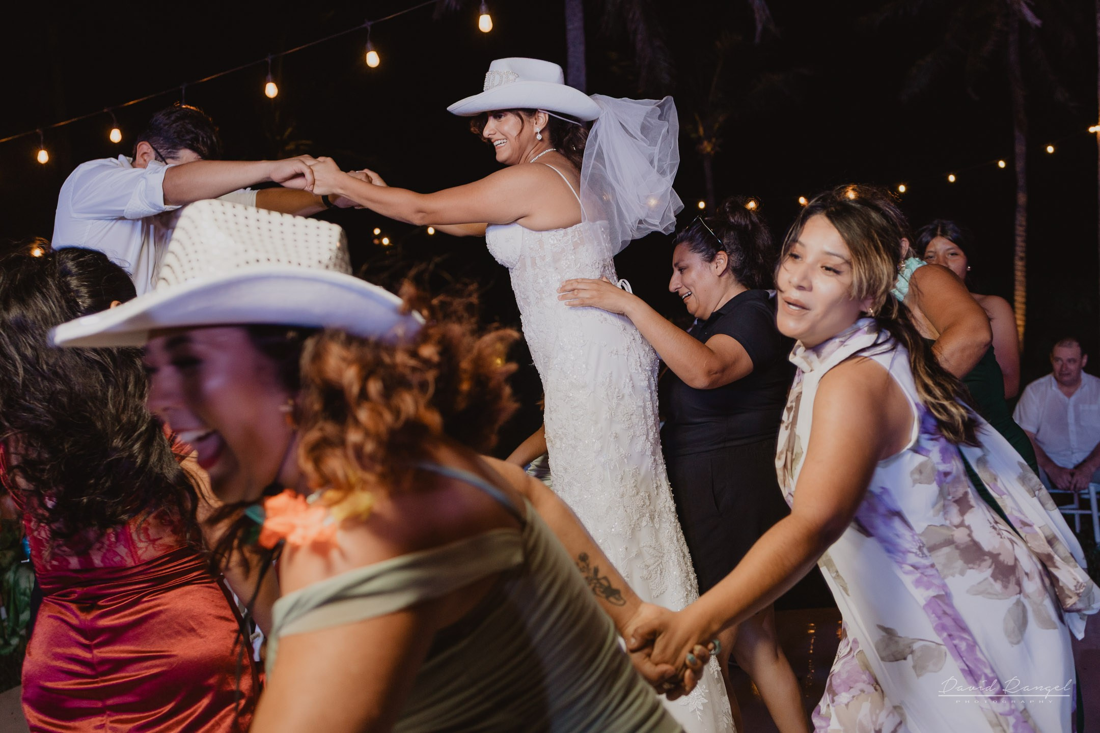 Destination Wedding in the Riviera Maya. Destination wedding photographer based in Cancun and Riviera Maya with service worldwide