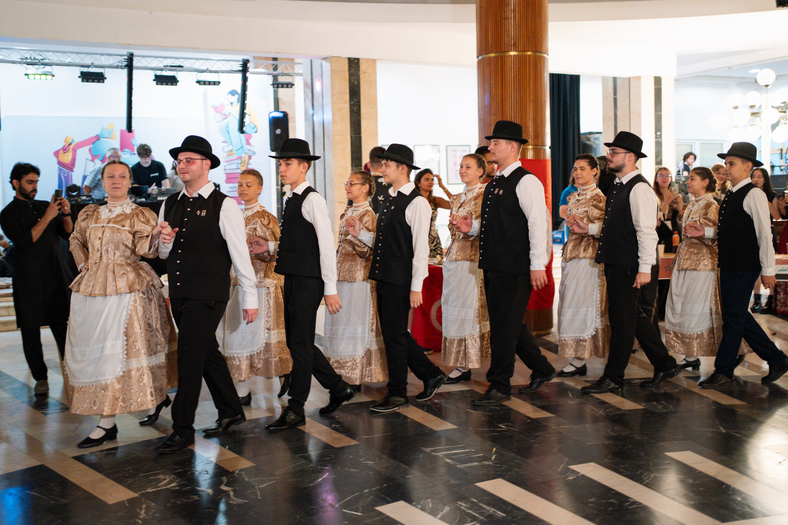 ISWINT International Night. Cozac Cristian Photographer