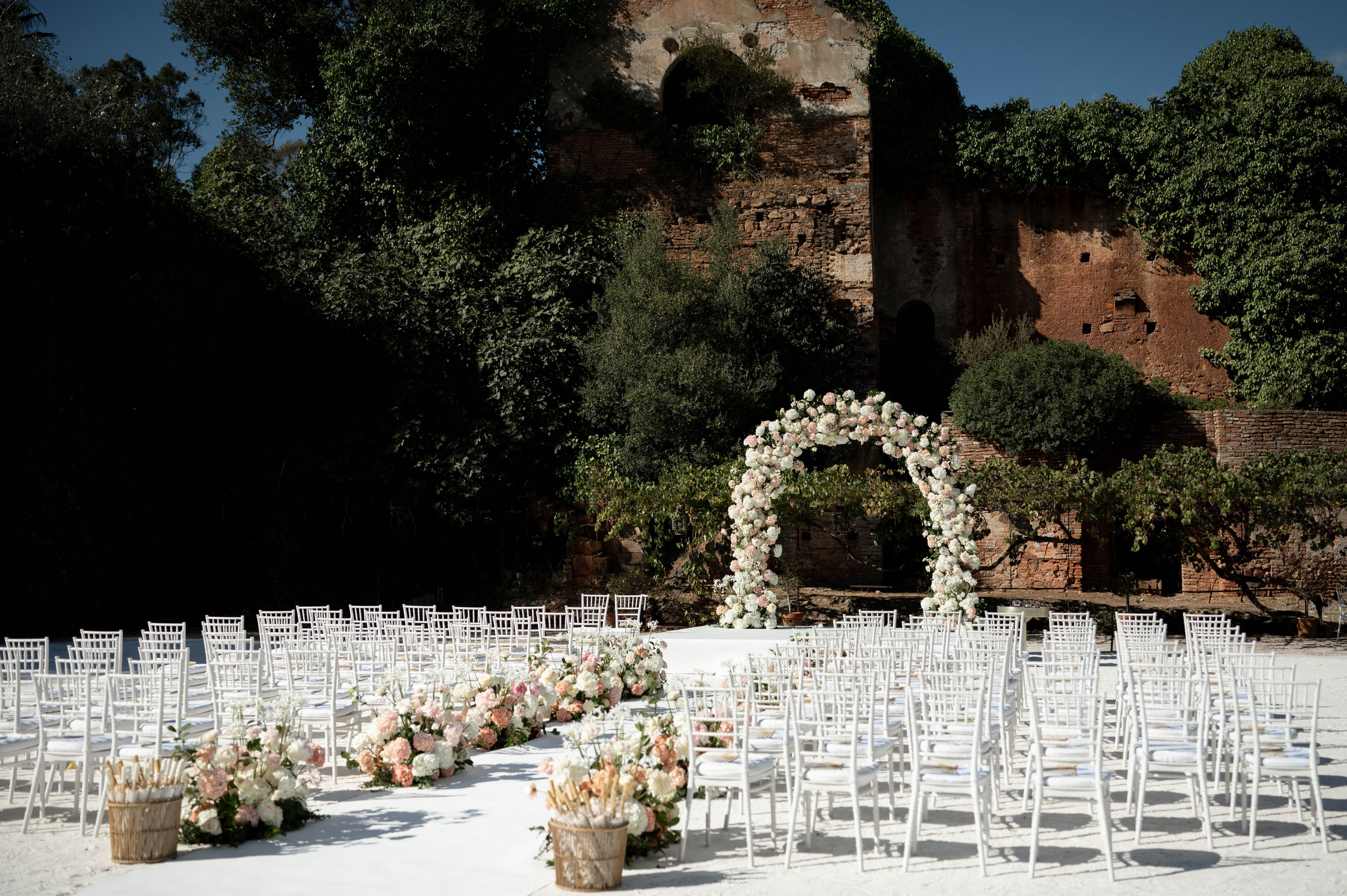 Lala & Daimen. Wedding photographer in Spain