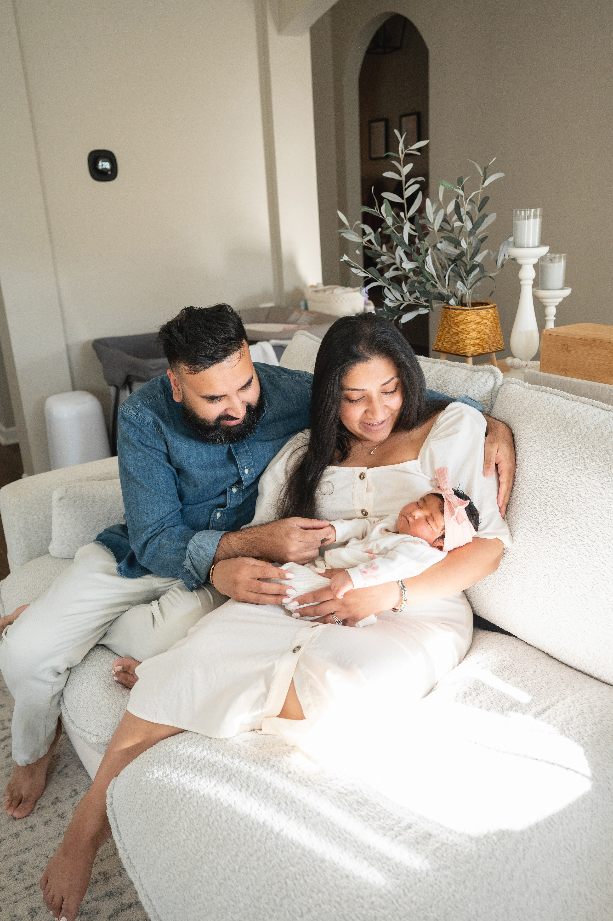 Lifestyle. In-home newborn photography Raleigh & area Katya Kulikova