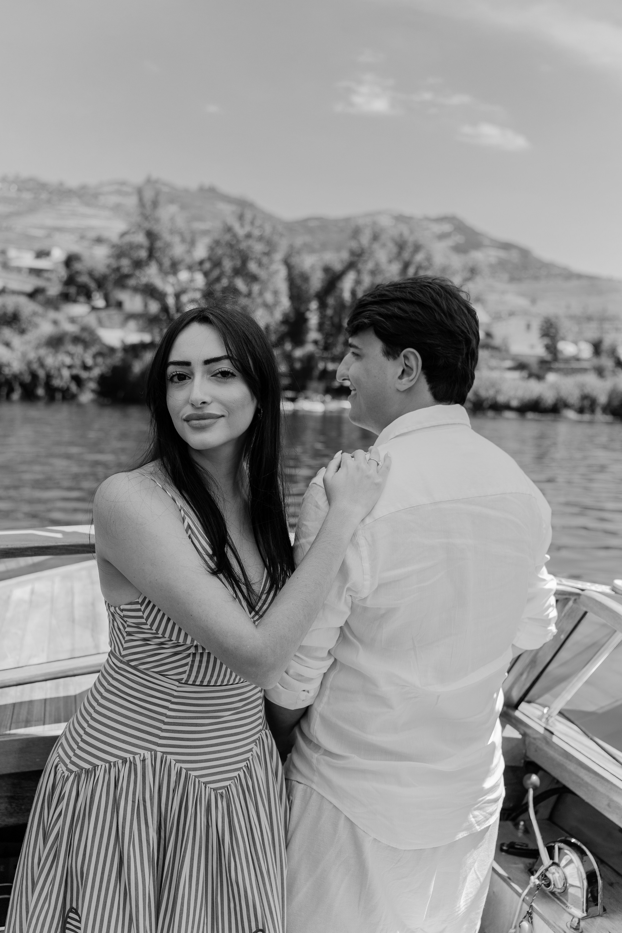 Wedding Proposal at Douro Valley — Arthur & Ana. Wedding & destination wedding photographer in Porto, Portugal — Davi Valente | Lisbon, Douro Valley, Rome, Tuscany & Lake Como