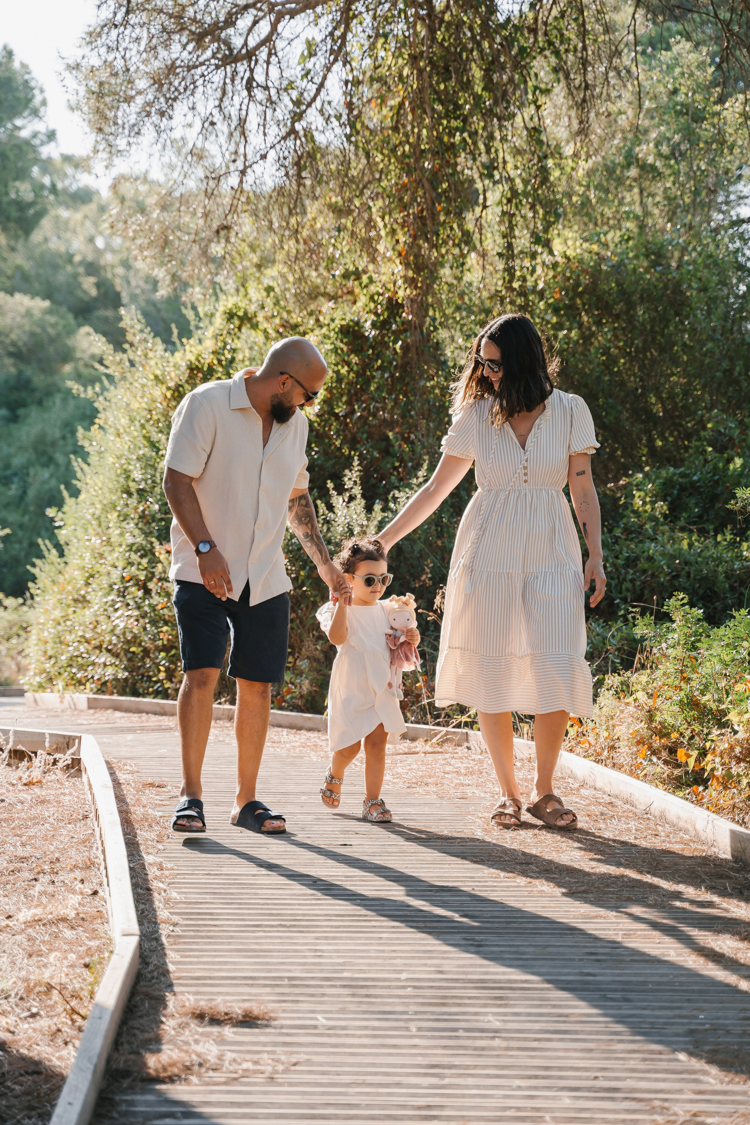 Rebeca, Roman y Laia. Fotógrafa de bodas y familias en España, Valencia: Nadia ProFoto