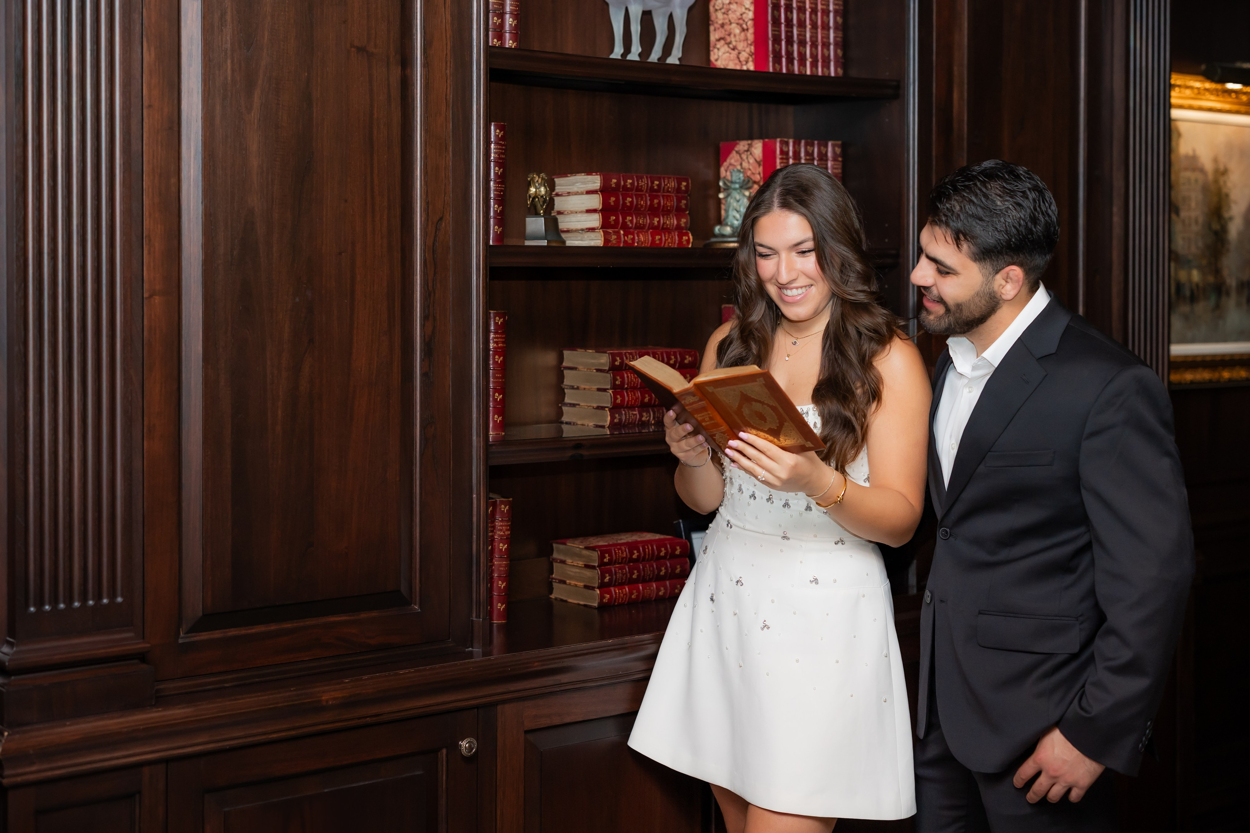 Engagement & Love Story. Wedding Photo & Video